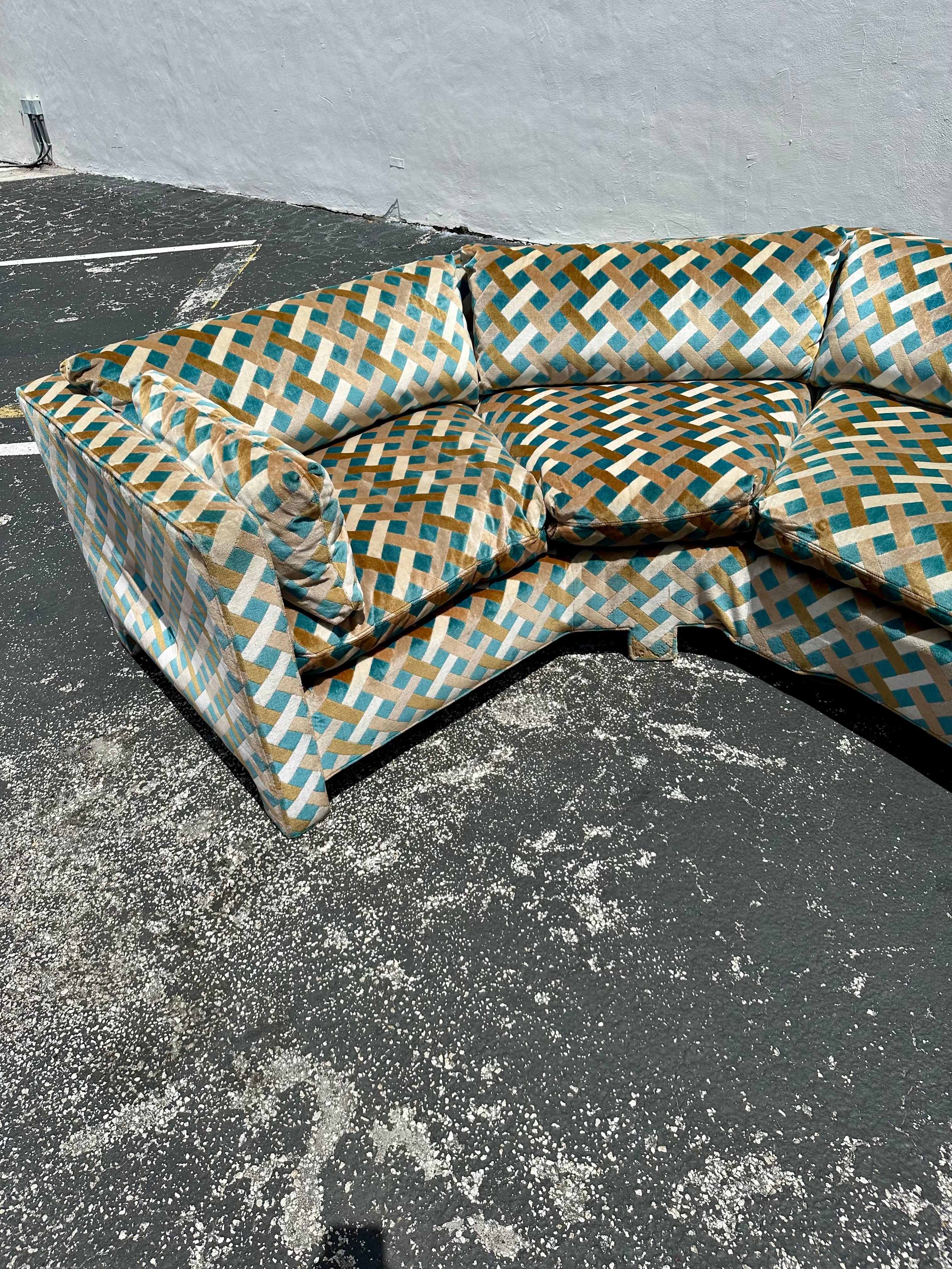 Fin du 20e siècle 1970 Milo Baughman in Jack Lenor Larsen Blue Brown Lattice Velvet Sectional en vente