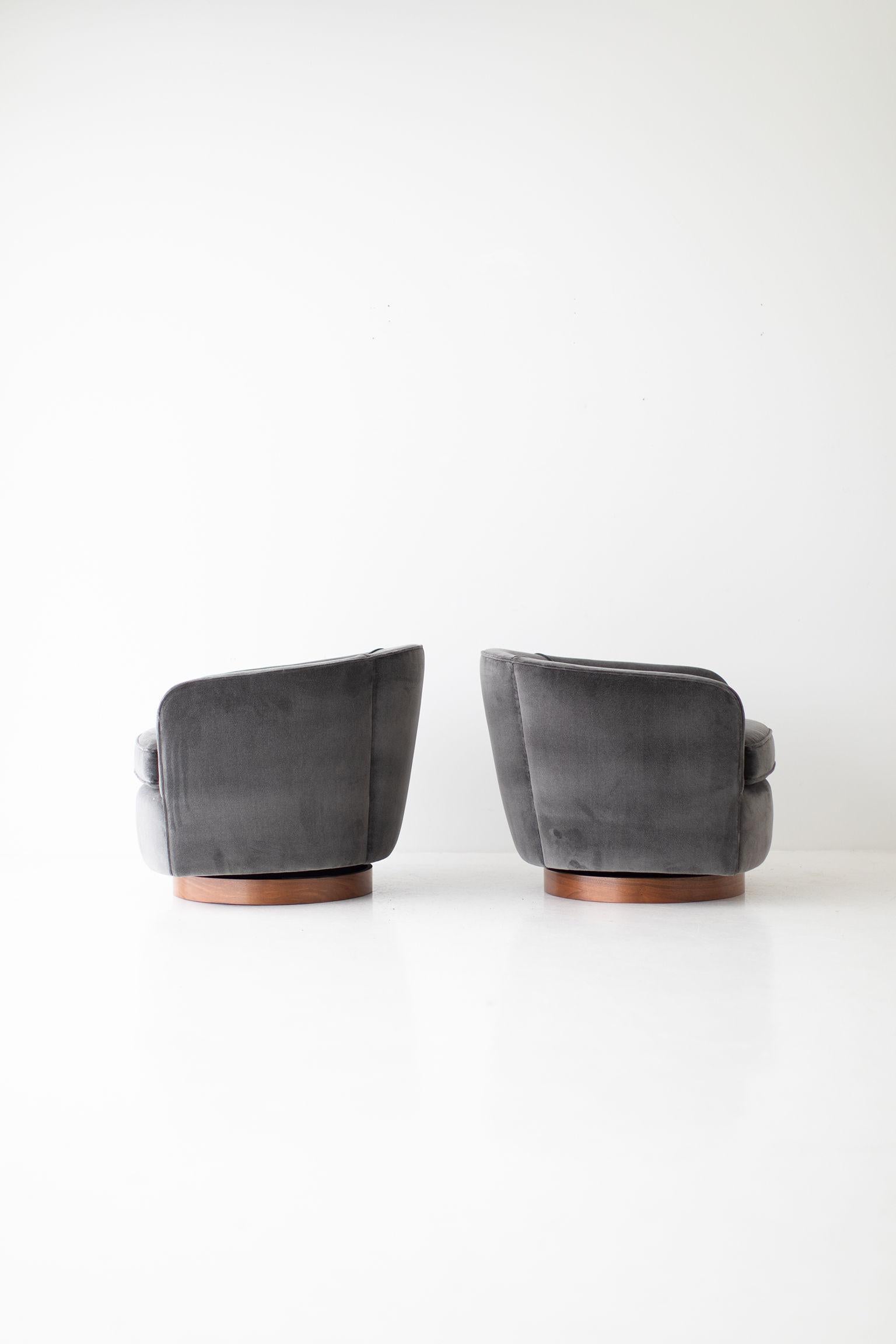 Mid-Century Modern Milo Baughman Velvet Swivel and Tilt Lounge Chairs for Thayer Coggin
