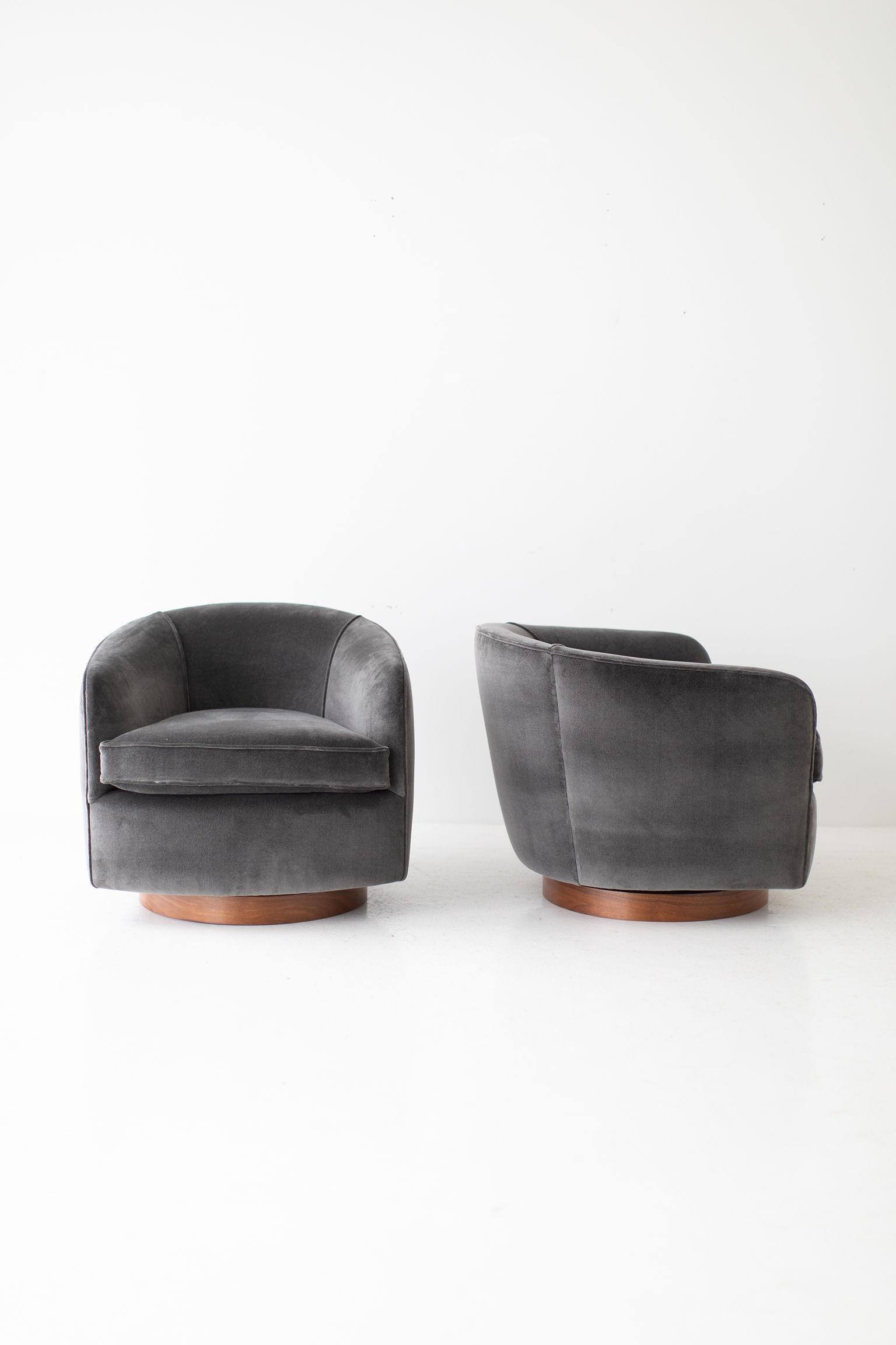 Milo Baughman Velvet Swivel and Tilt Lounge Chairs for Thayer Coggin 3