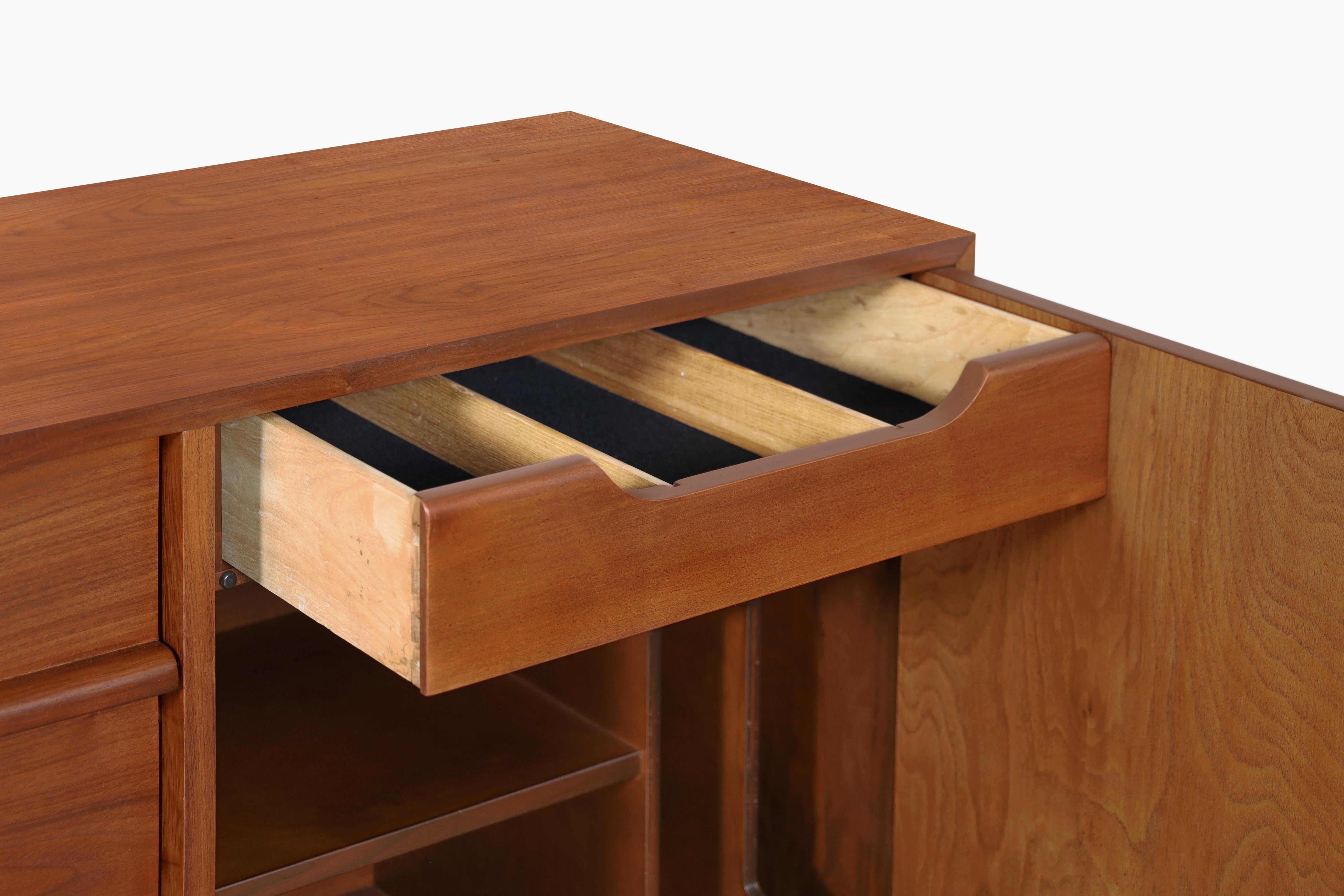 Credenza in noce Milo Baughman di Glenn of California in vendita 2