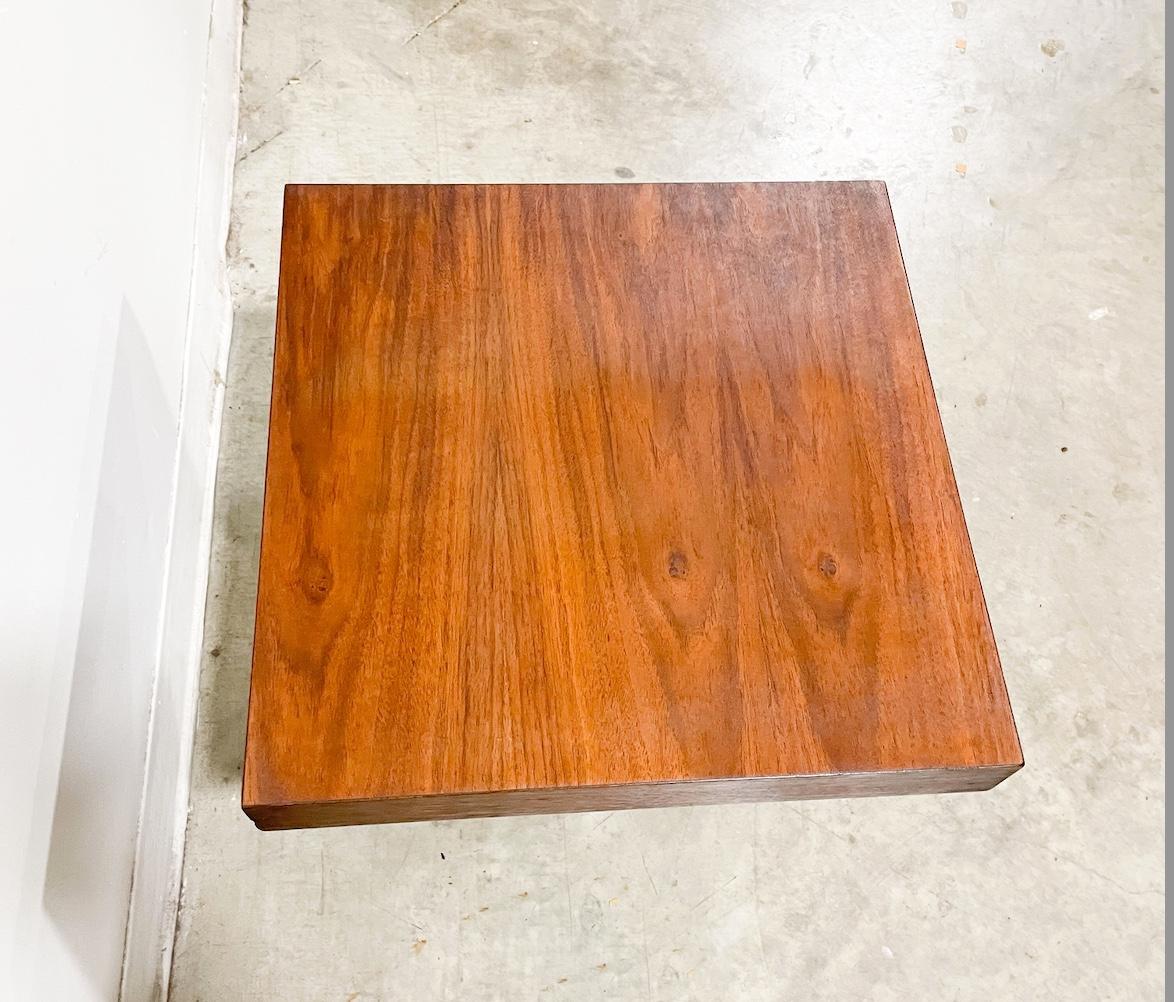 Craft Associates Walnut Cruciform Base Side Table In Good Condition In Kalamazoo, MI