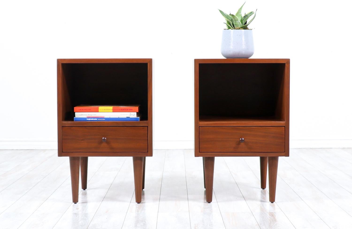 Mid-Century Modern Milo Baughman Walnut Night Stands for Glenn of California