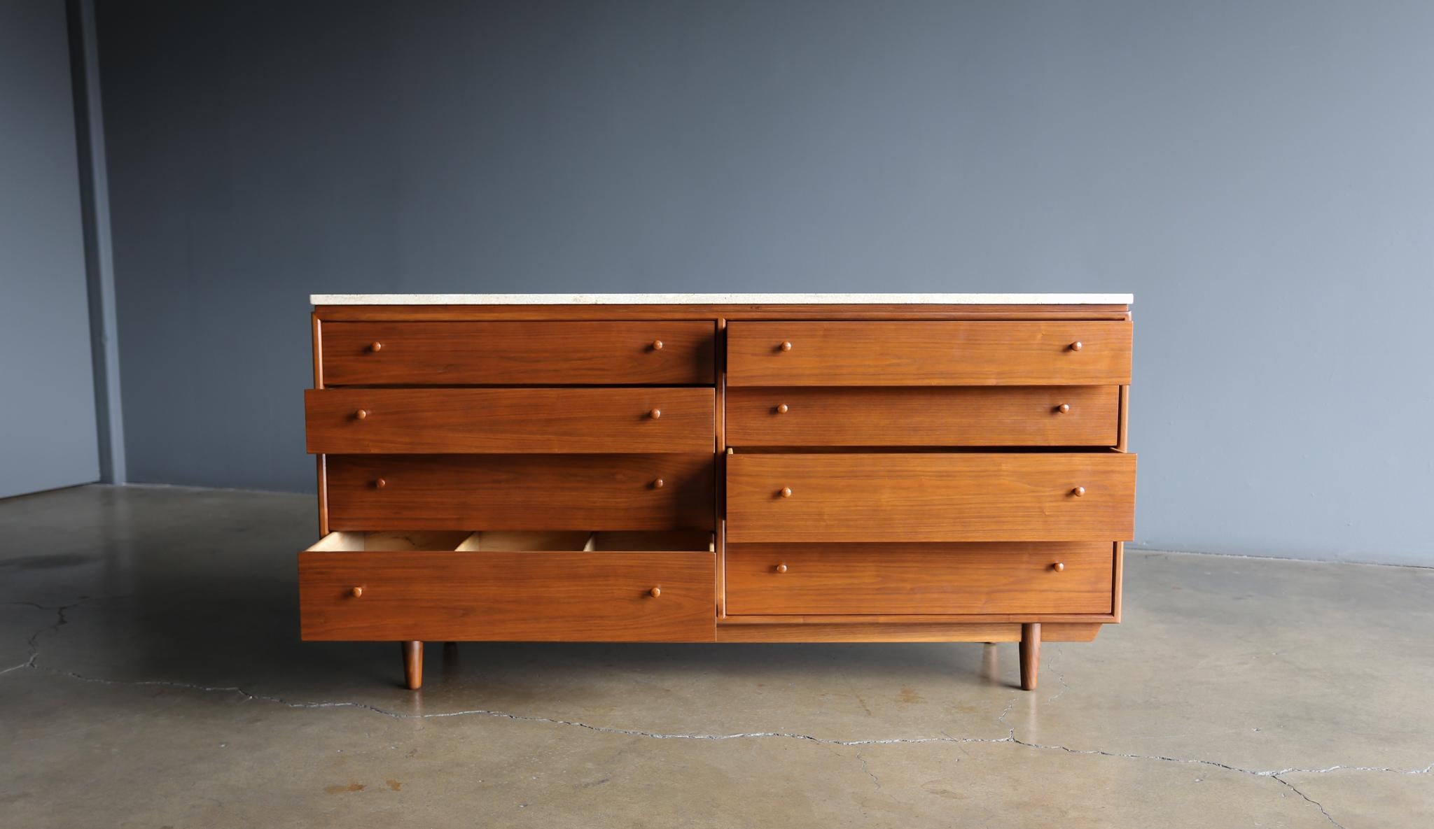 Milo Baughman Walnut & Travertine Dresser for Glenn of California, circa 1955 14