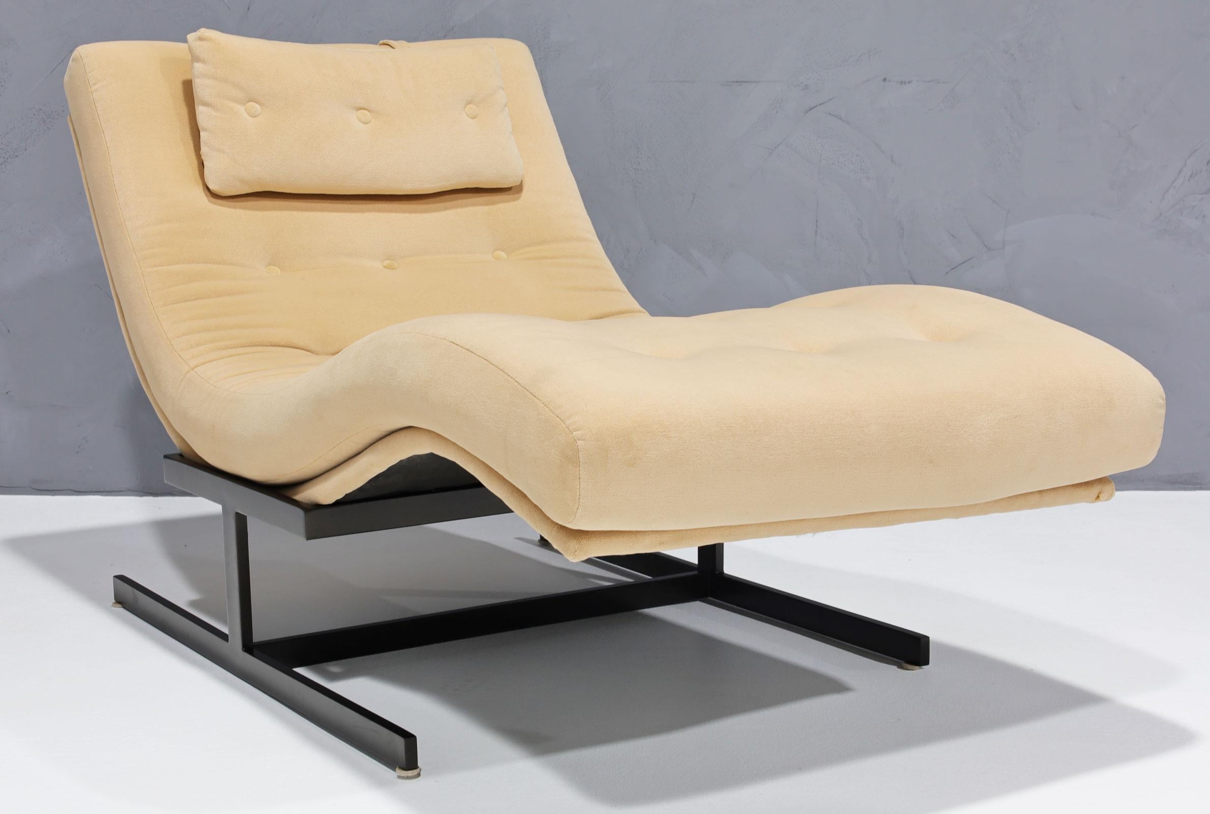 Milo Baughman Style Wave Chaise by Carsons In Good Condition For Sale In Dallas, TX