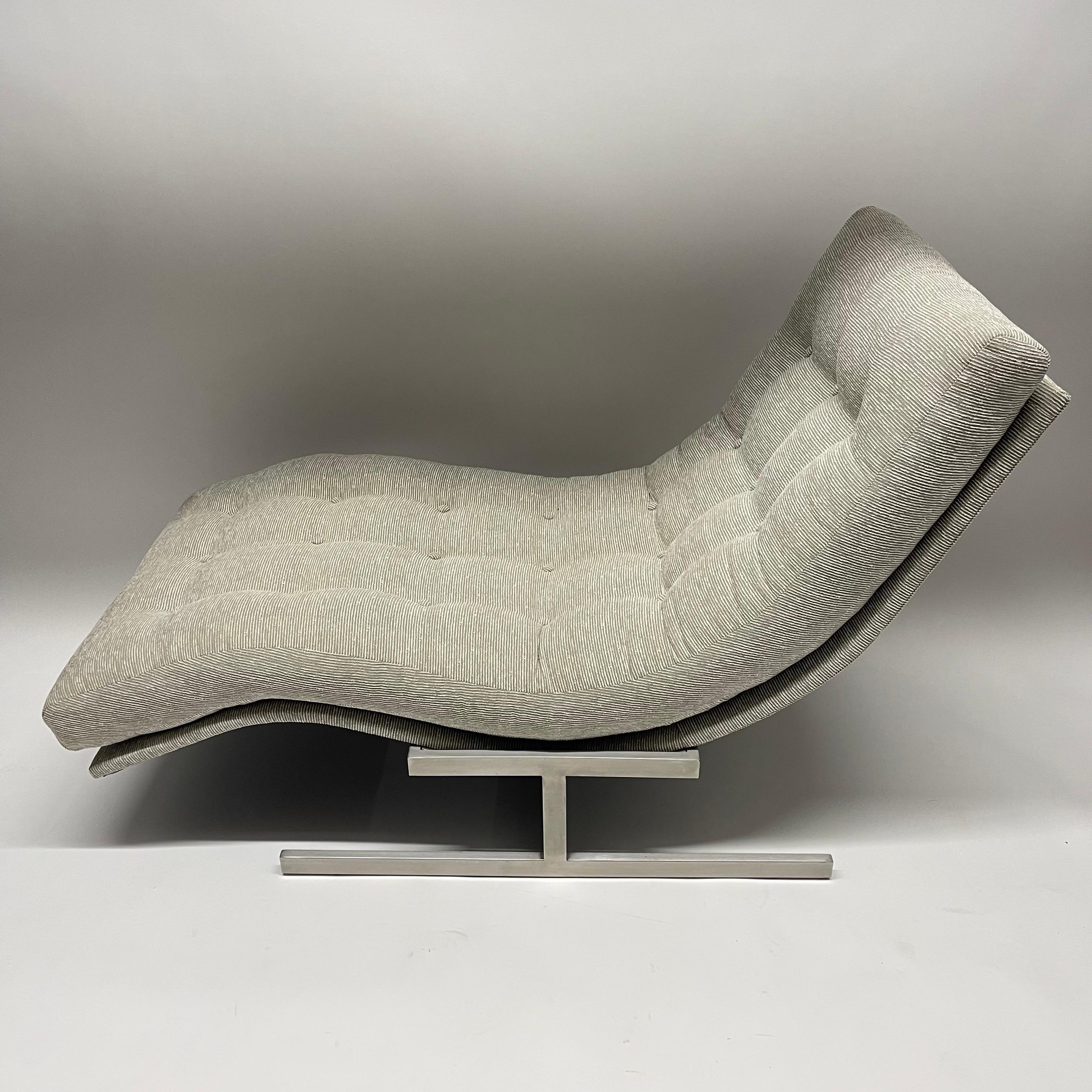 Mid-Century Modern Mid Century Wave Chaise in the Style of Milo Baughman, circa 1970's For Sale