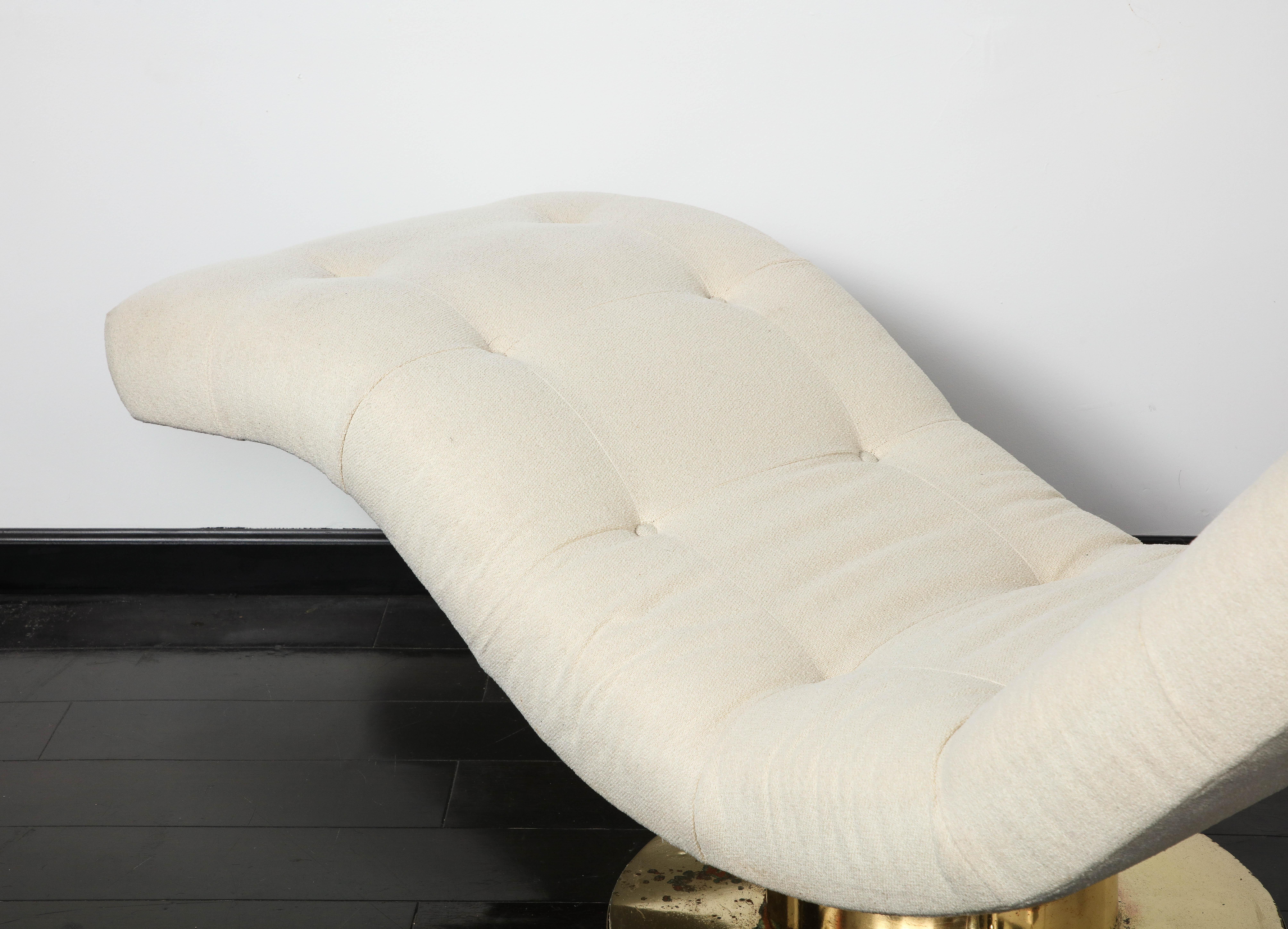 Milo Baughman Wave Chaise Lounge Chair with Tufted Top and Brass Base, 1970s For Sale 9
