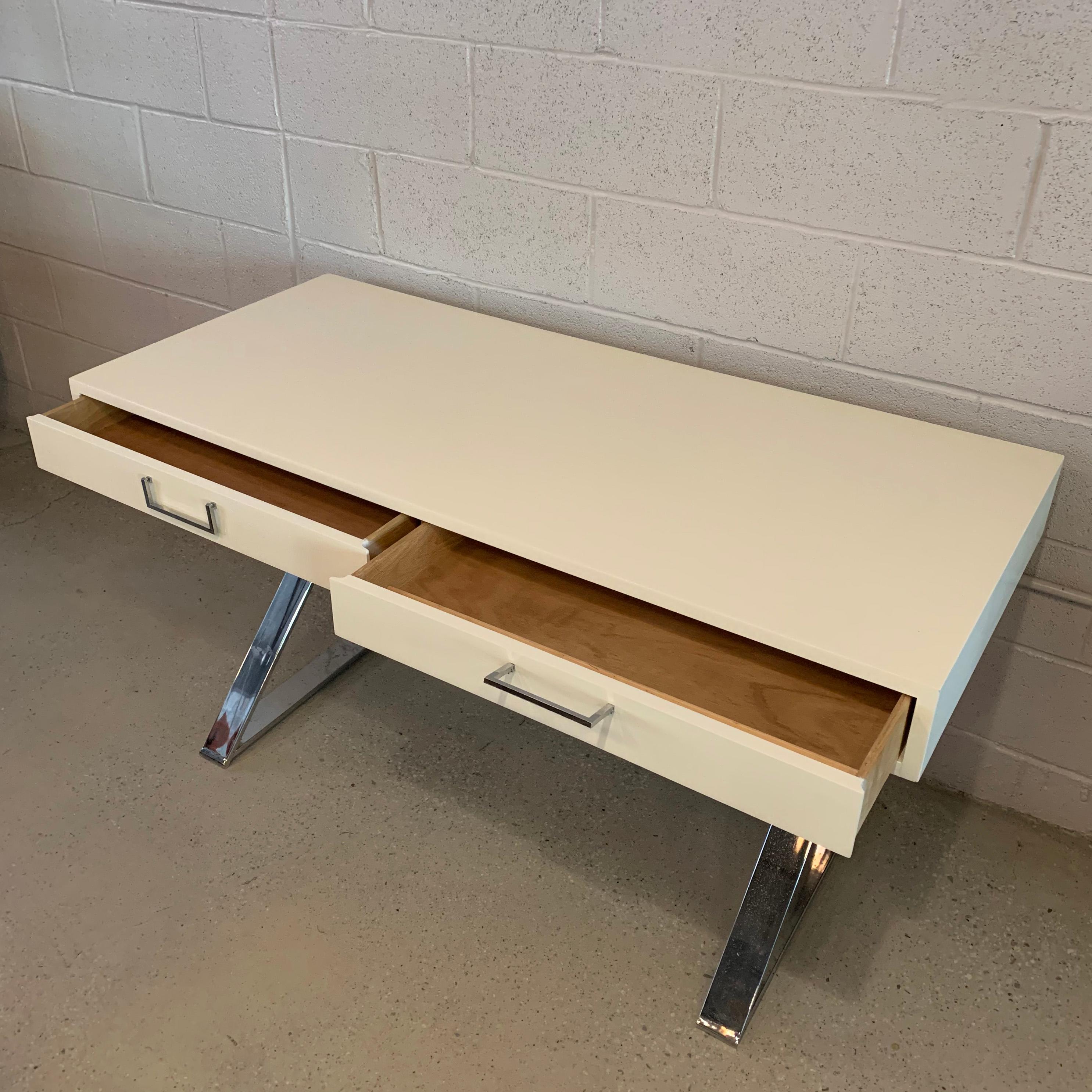 White Lacquer and Chrome Campaign Desk In Good Condition In Brooklyn, NY