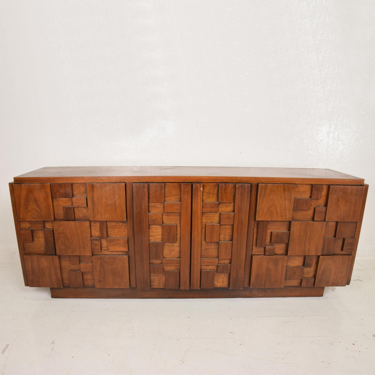 For your consideration, a Mid-Century Modern Brutalist dresser by Lane Patchwork Walnut Tiles. Made in the USA, circa 1970s. Dimensions: 78