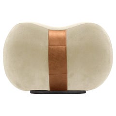 Pouf Milo Bean, velours coquillage/Chesterfield