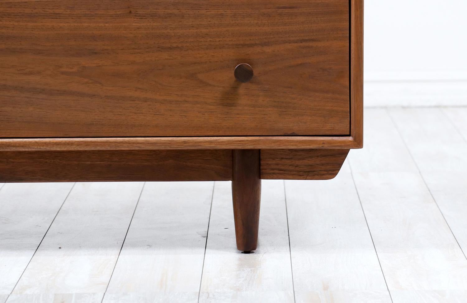 Commode sculptée Milo Baughman pour Glenn of California  en vente 1