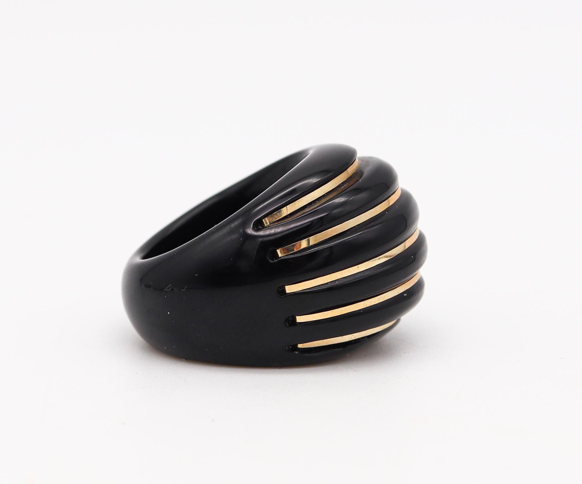 Modernist Milor 1980 Italian Cocktail Ring in Carved Black Onyx with 14Kt Yellow Gold
