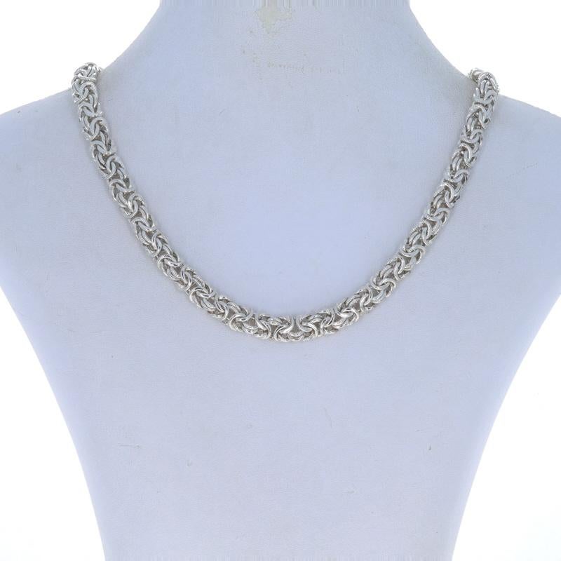 Brand: Milor

Metal Content: Sterling Silver

Chain Style: Byzantine
Necklace Style: Chain
Fastening Type: Lobster Claw Clasp

Measurements

Length: 17