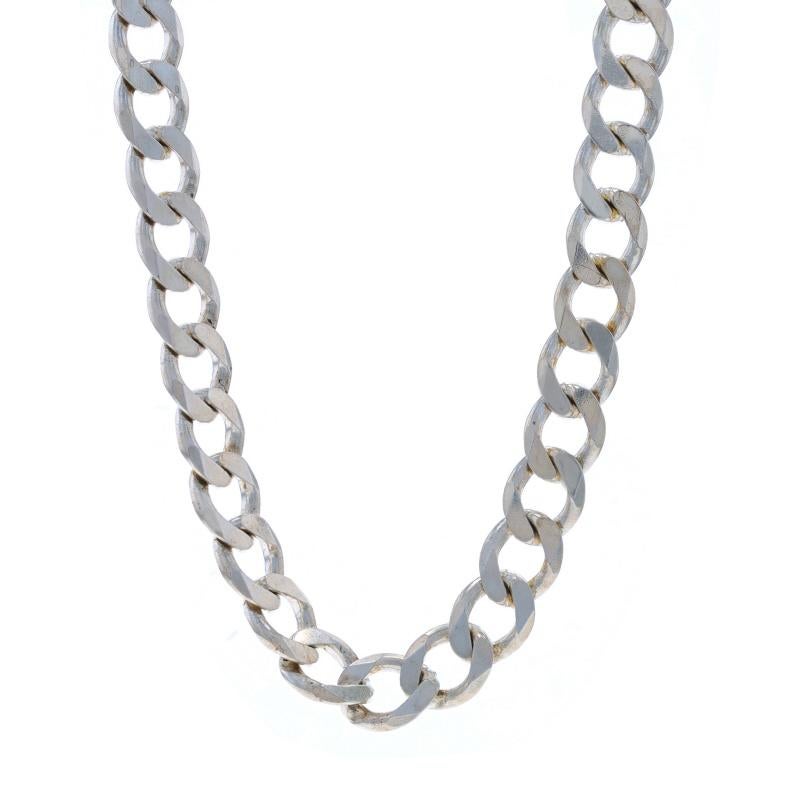 Brand: Milor

Metal Content: Sterling Silver

Chain Style: Diamond Cut Curb
Necklace Style: Chain
Fastening Type: Lobster Claw Clasp

Measurements

Length: 22