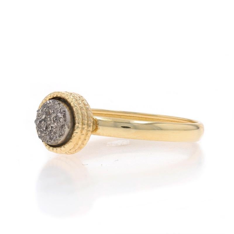 Milor Druzy Quartz Bezel Set Solitaire Ring - Yellow Gold 14k Round SZ 10 In Excellent Condition For Sale In Greensboro, NC