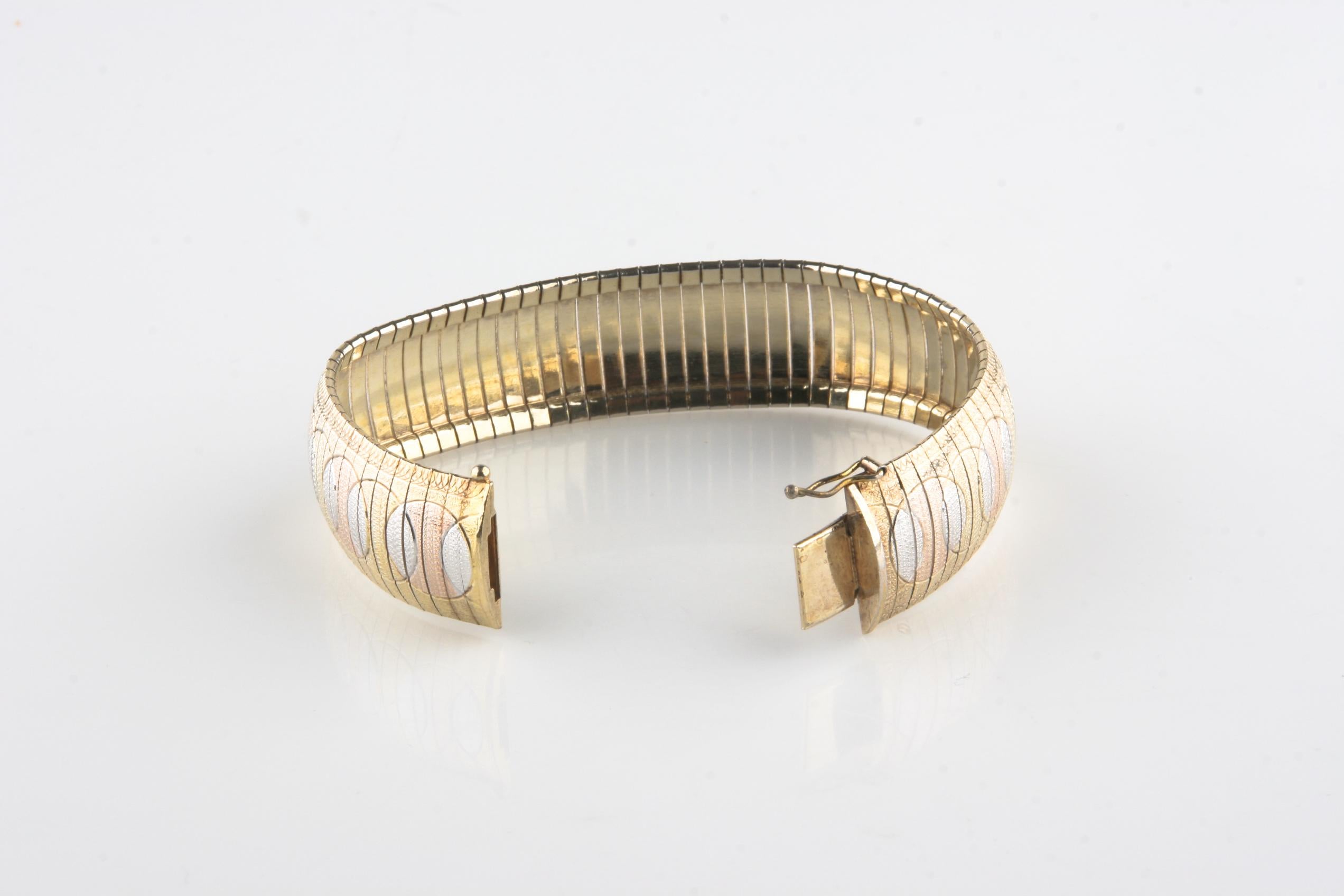 Milor of Italy Tri-color Vermeil and Sterling Silver Bracelet, Size 7.25 In Good Condition For Sale In Van Nuys, CA