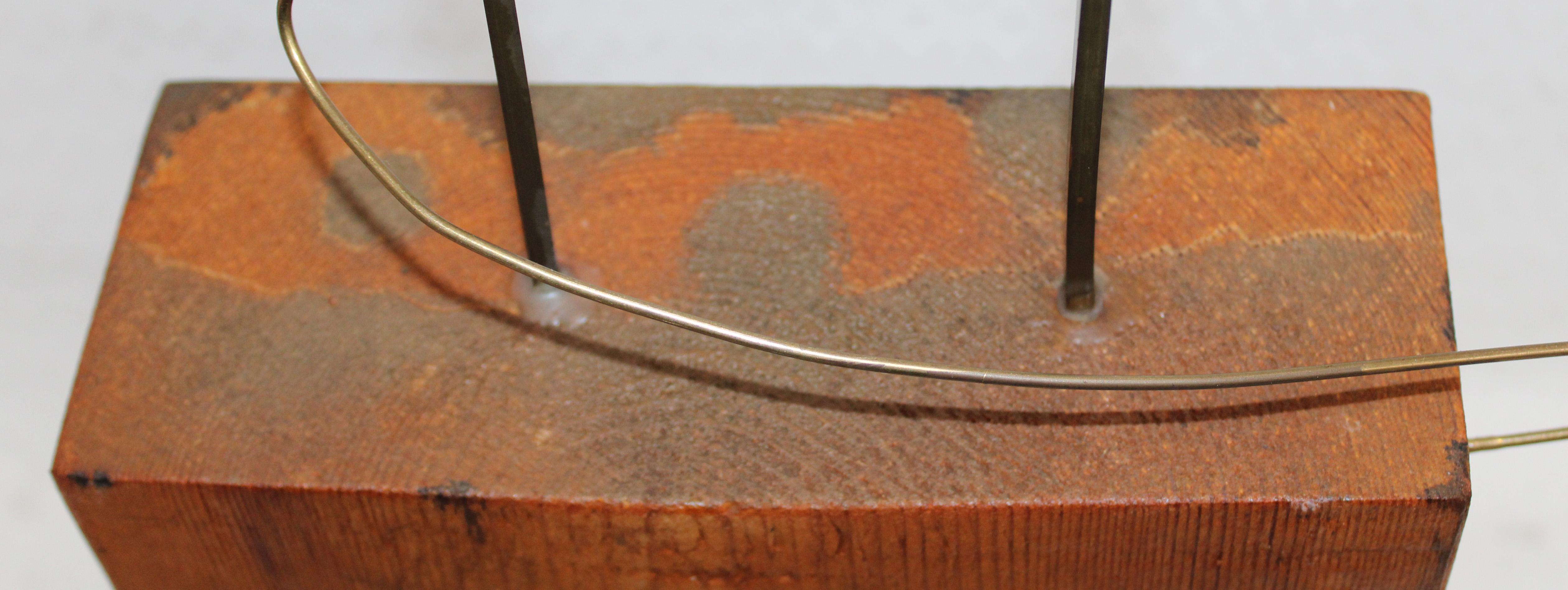 Travesía Abstracta - Escultura en madera, hierro y metal en venta 1