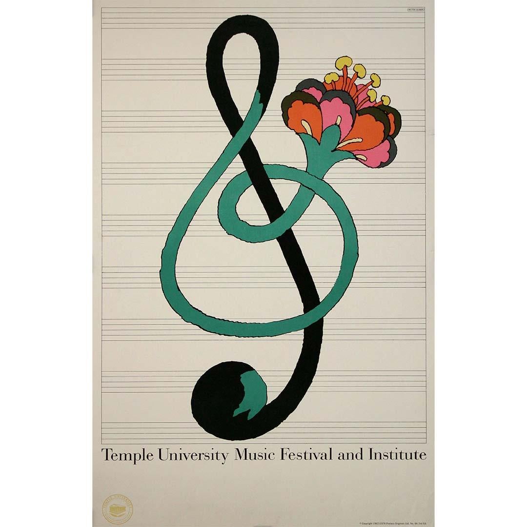 Il poster del 1974 del Temple University Music Festival and Institute, disegnato dall'acclamato artista grafico Milton Glaser, è un pezzo senza tempo che racchiude l'essenza sia della musica che dell'arte visiva. Noto per la sua capacità di tradurre