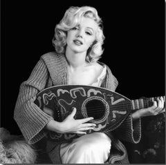 Marilyn Monroe with a mandolin