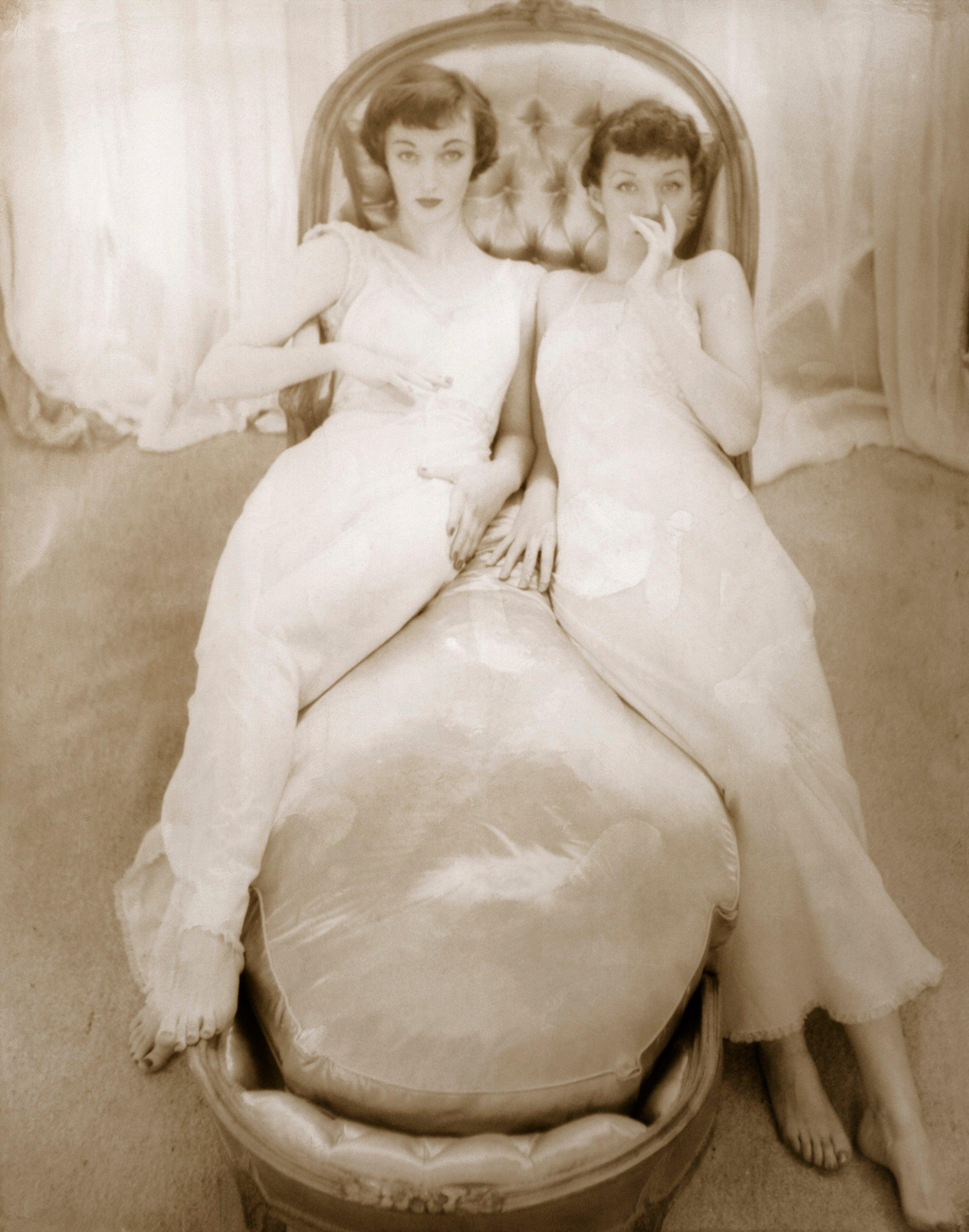 Milton H. Greene - Fashion, Twin Chaise, Photography 1949, Printed After