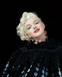 Milton H. Greene - Marilyn Monroe (Serie Cape), 1955, stampa tratta da