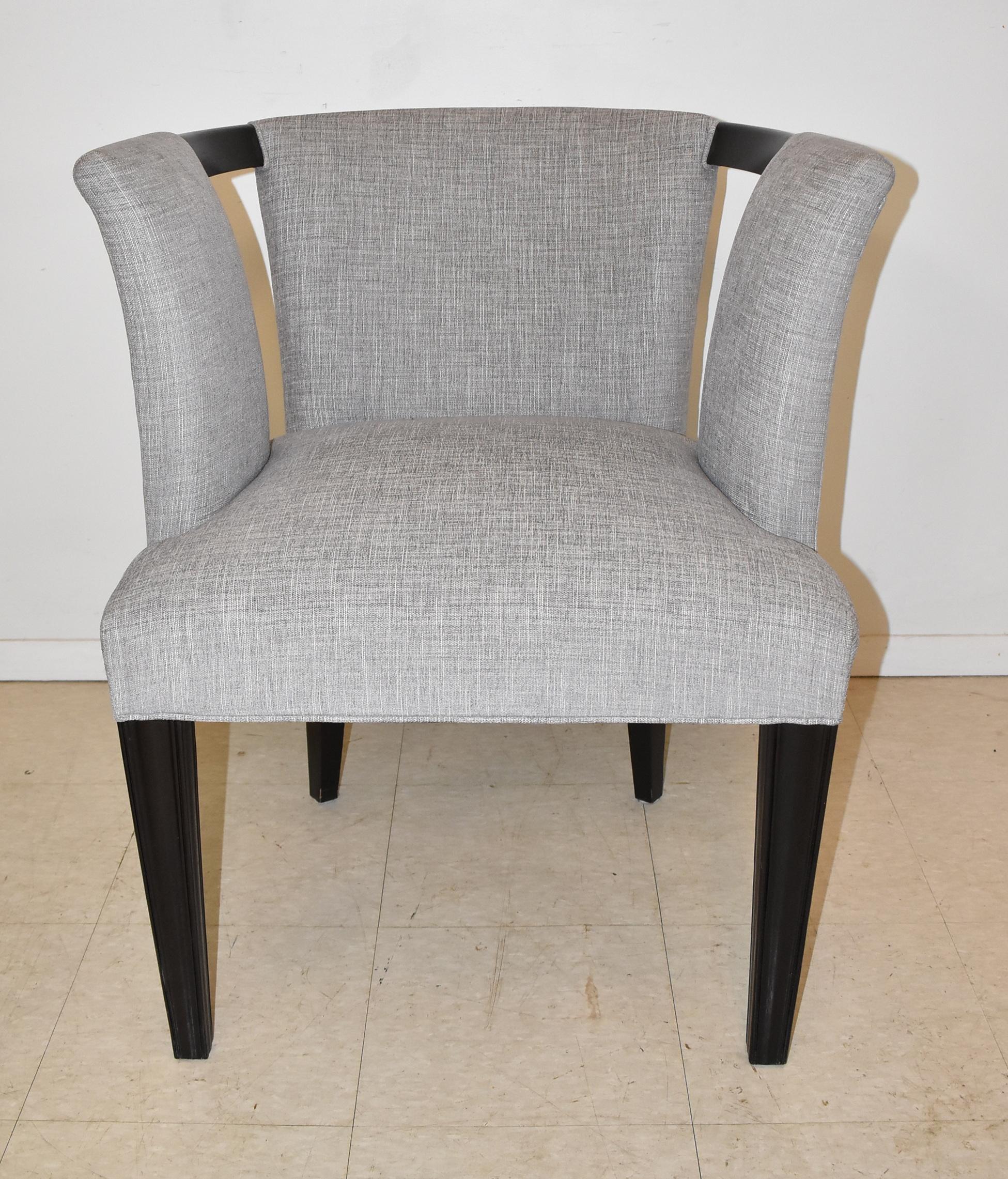 XXI secolo e contemporaneo Sedia e ottomana rotonda Milton Hickory in vendita