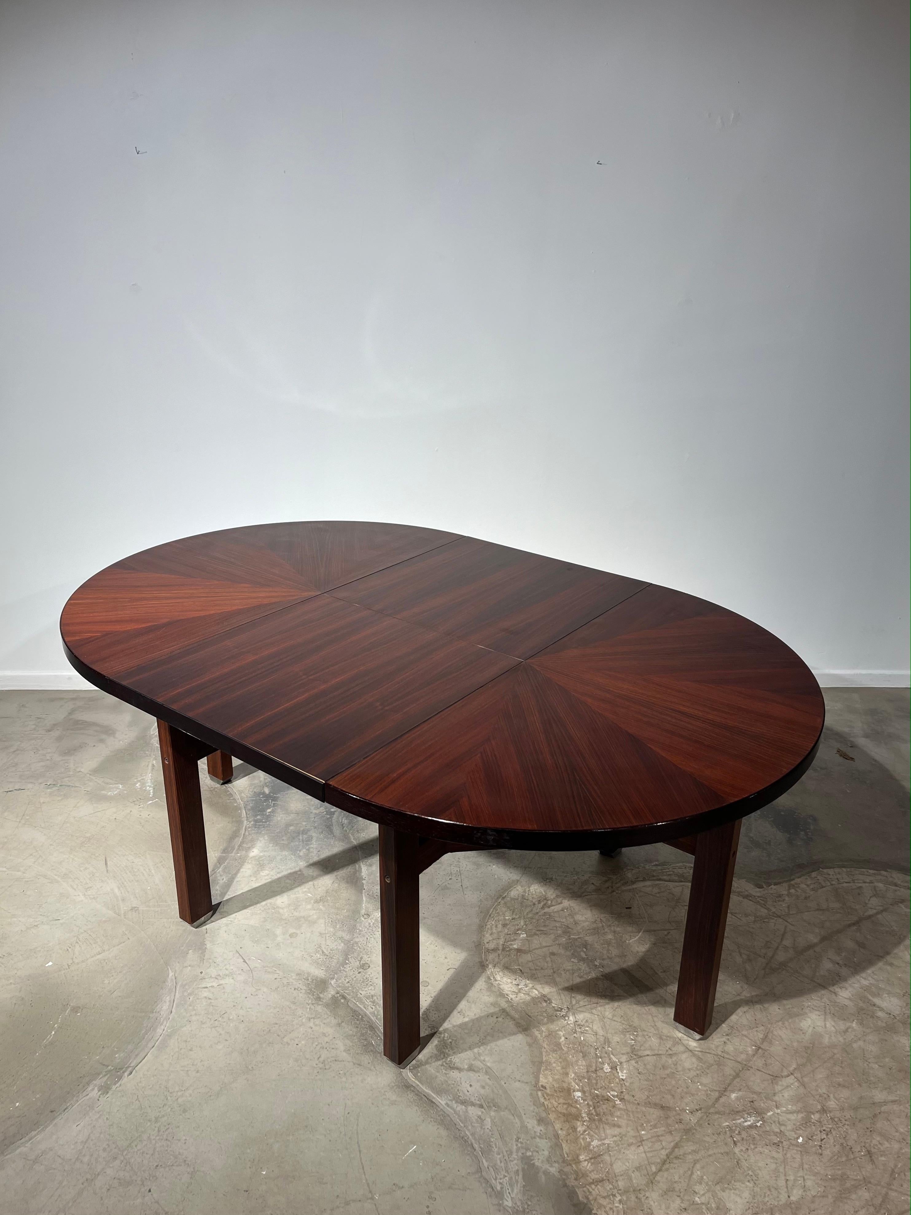 Late 20th Century MIM extending table by Ico Parisi For Sale