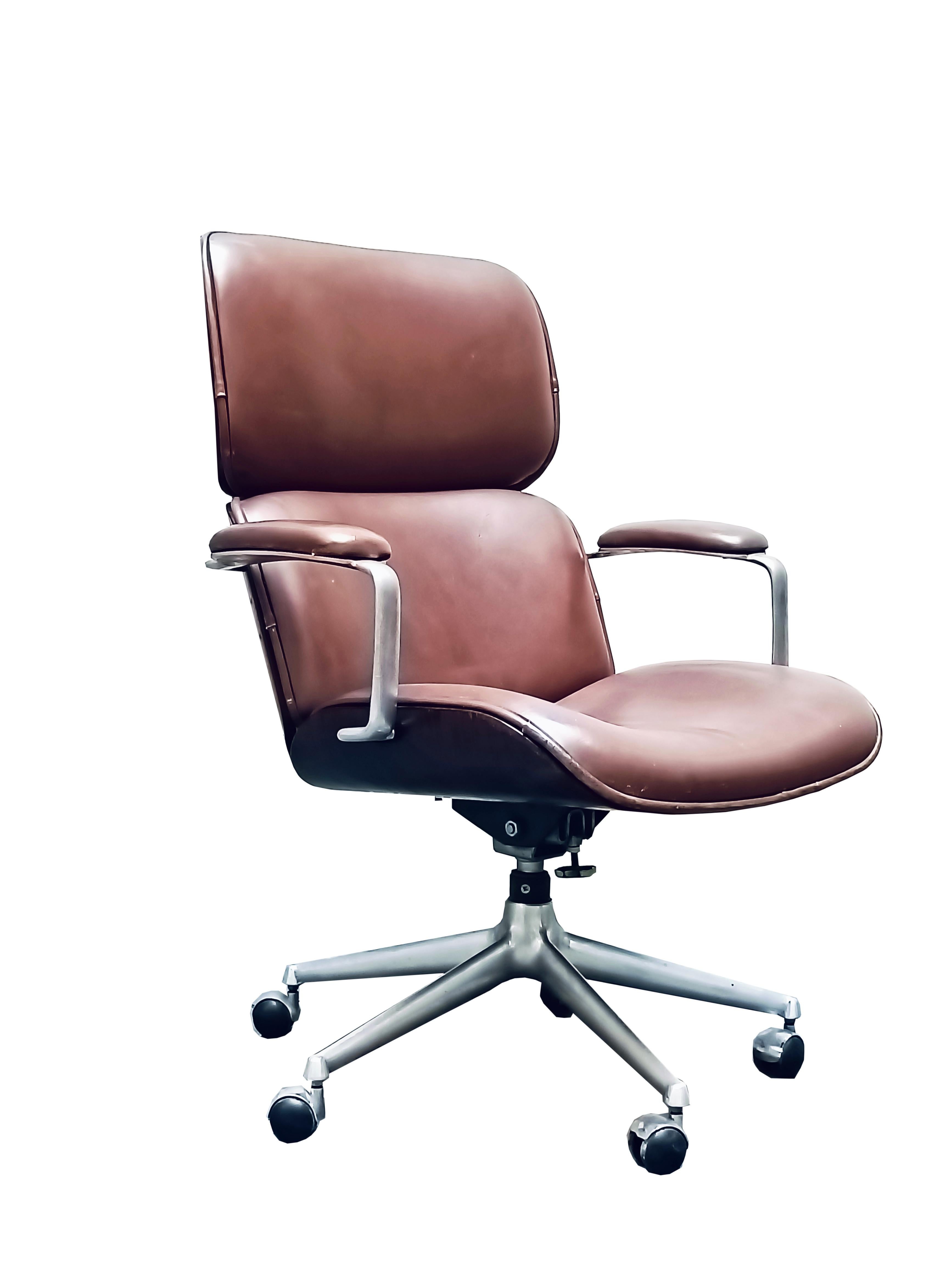 MIM Roma Executive Swiwel Chair, Italy 1960s In Good Condition For Sale In Naples, IT