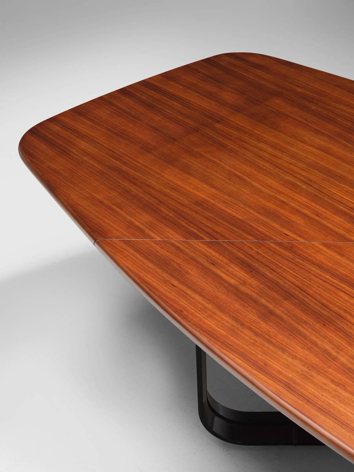 MIM Roma Large Rosewood Dining Table In Good Condition In Waalwijk, NL
