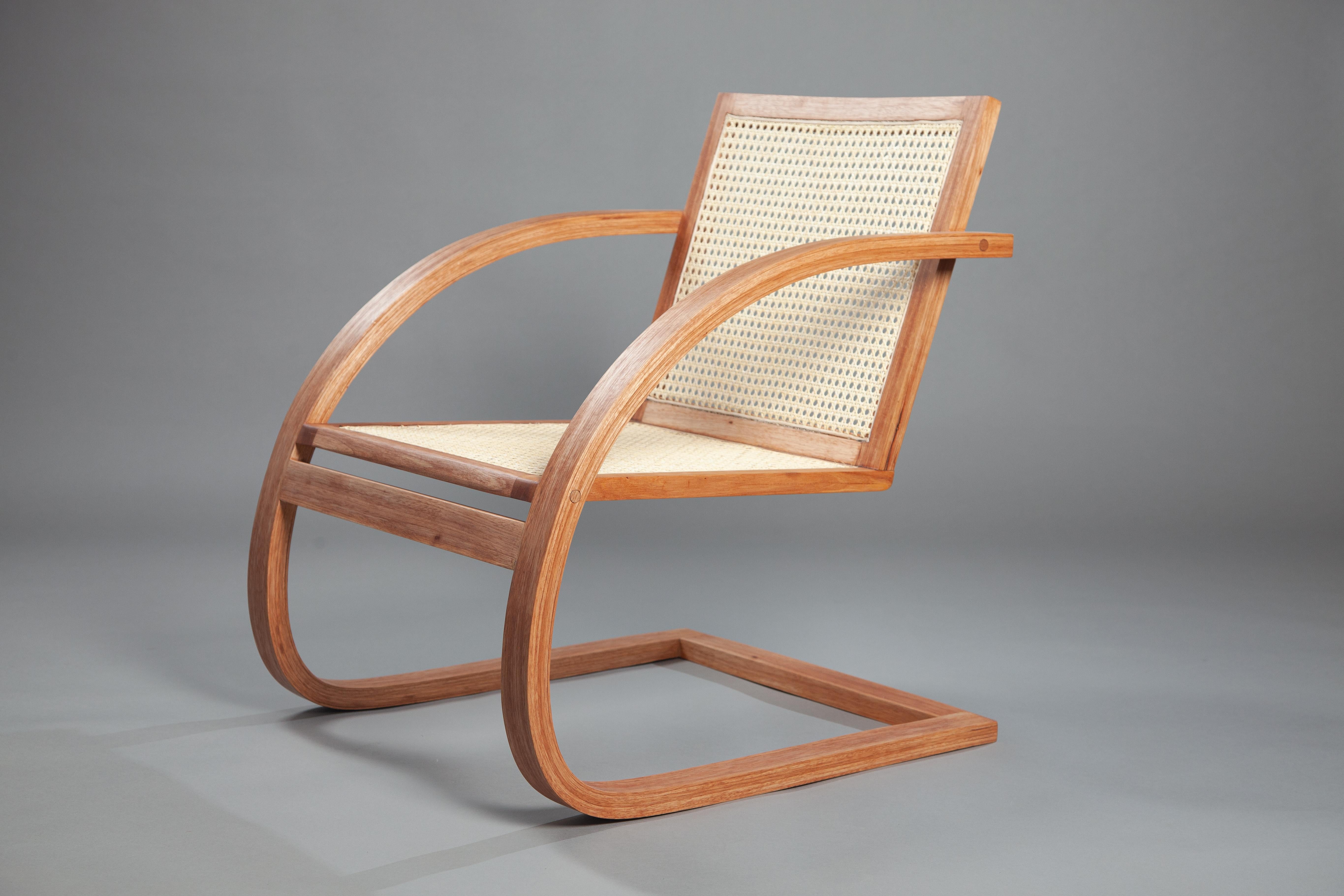 Sillón Mima. Hecho a mano con madera maciza Moderno en venta