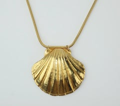 Mimi Di N Gold Tone Shell Necklace, 1972