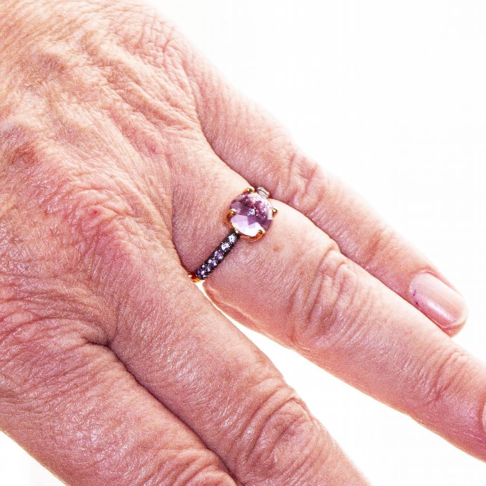 Anello MIMI in oro, zaffiri e ametista. in vendita 1