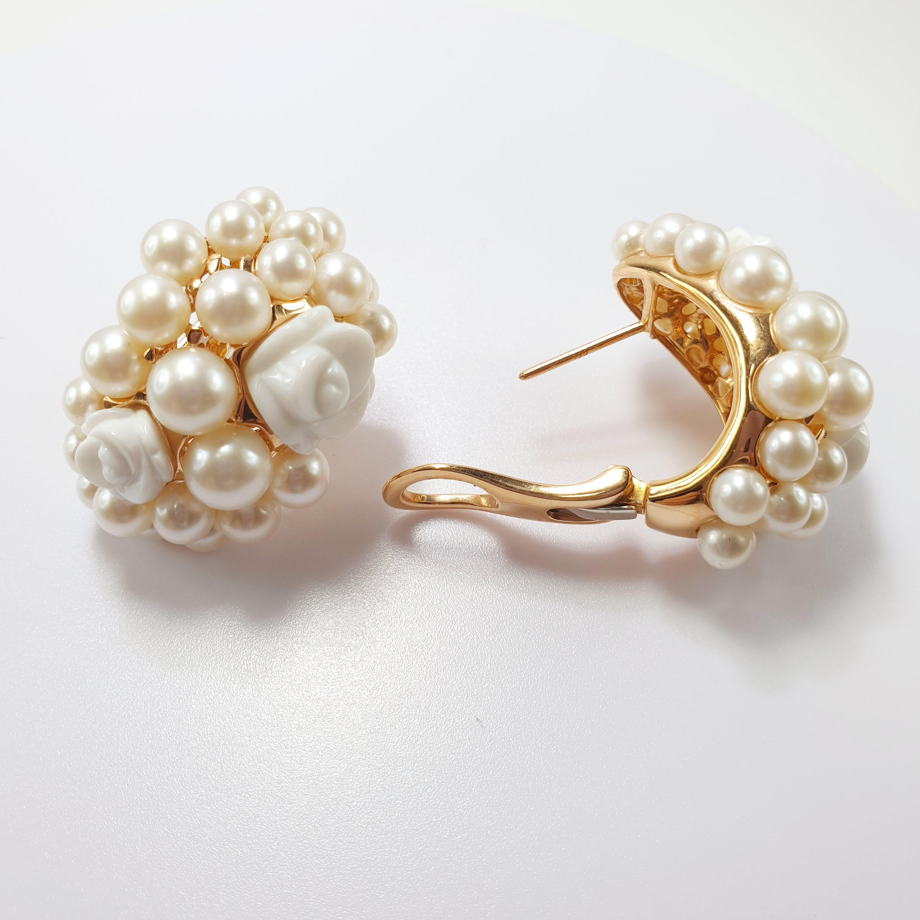 Contemporary Mimi Milano 18 Karat Rose Gold Earrings with Agate Flowers and Pearls