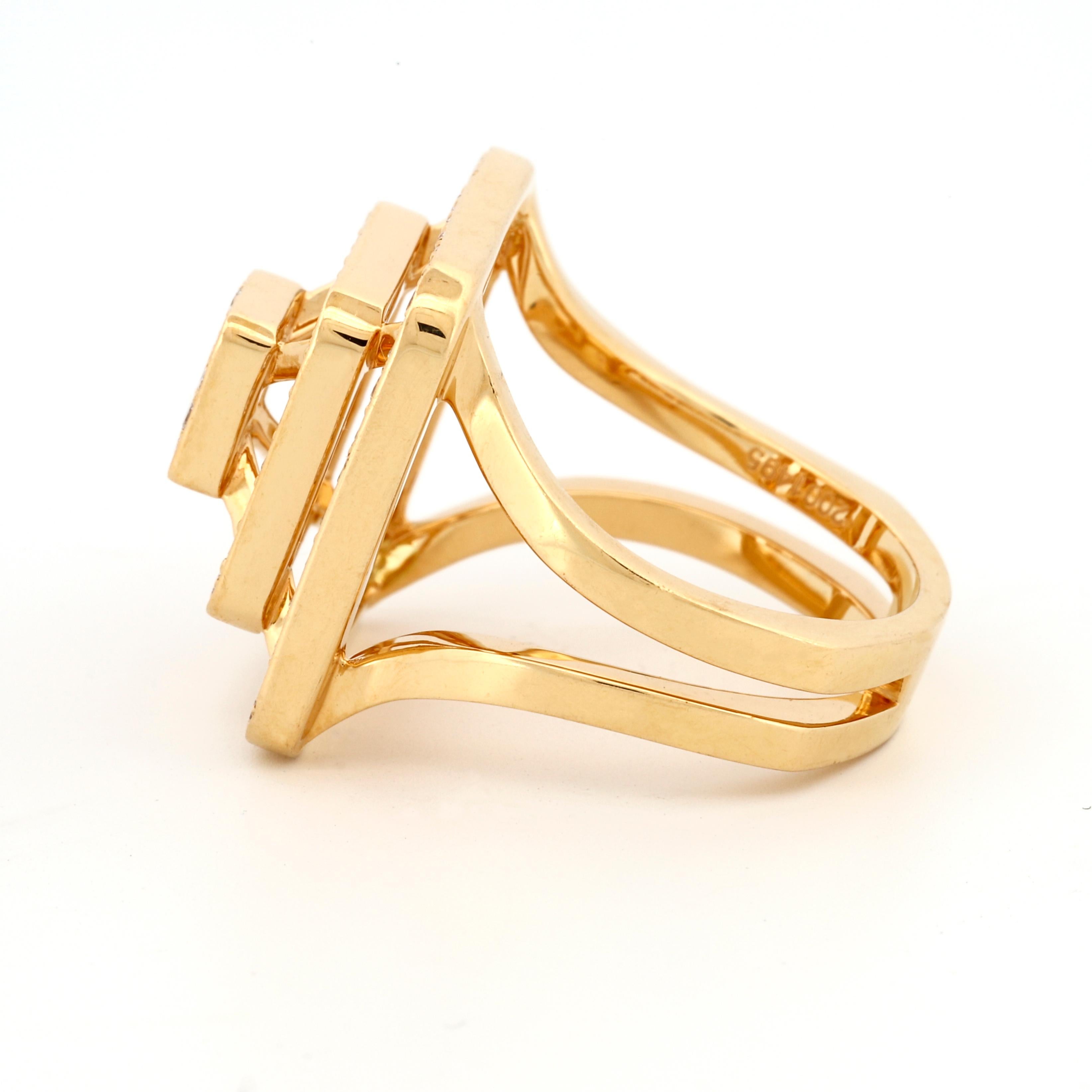 Modern Mimi So Piece Pyramid Diamond Ring in 18k Yellow Gold Size 6.5 For Sale