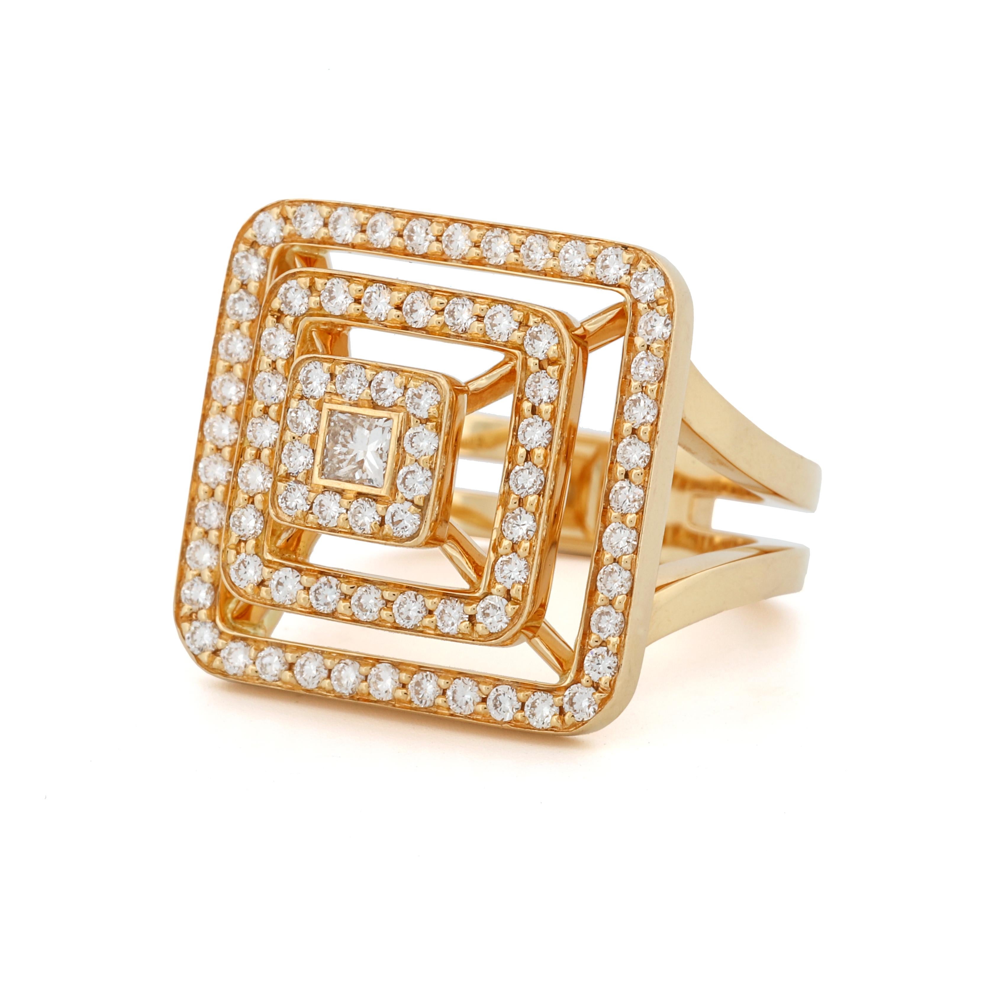 Princess Cut Mimi So Piece Pyramid Diamond Ring in 18k Yellow Gold Size 6.5 For Sale
