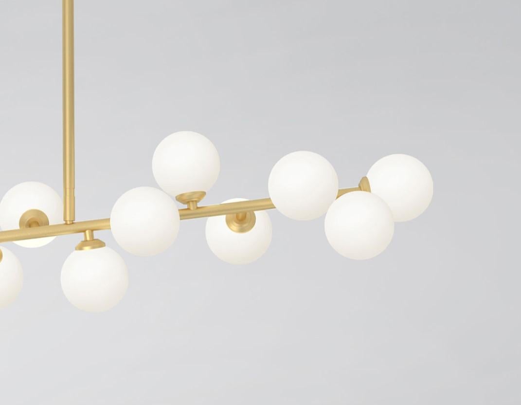 Postmoderno Lampada a sospensione in ottone Mimosa di Atelier A Light in vendita