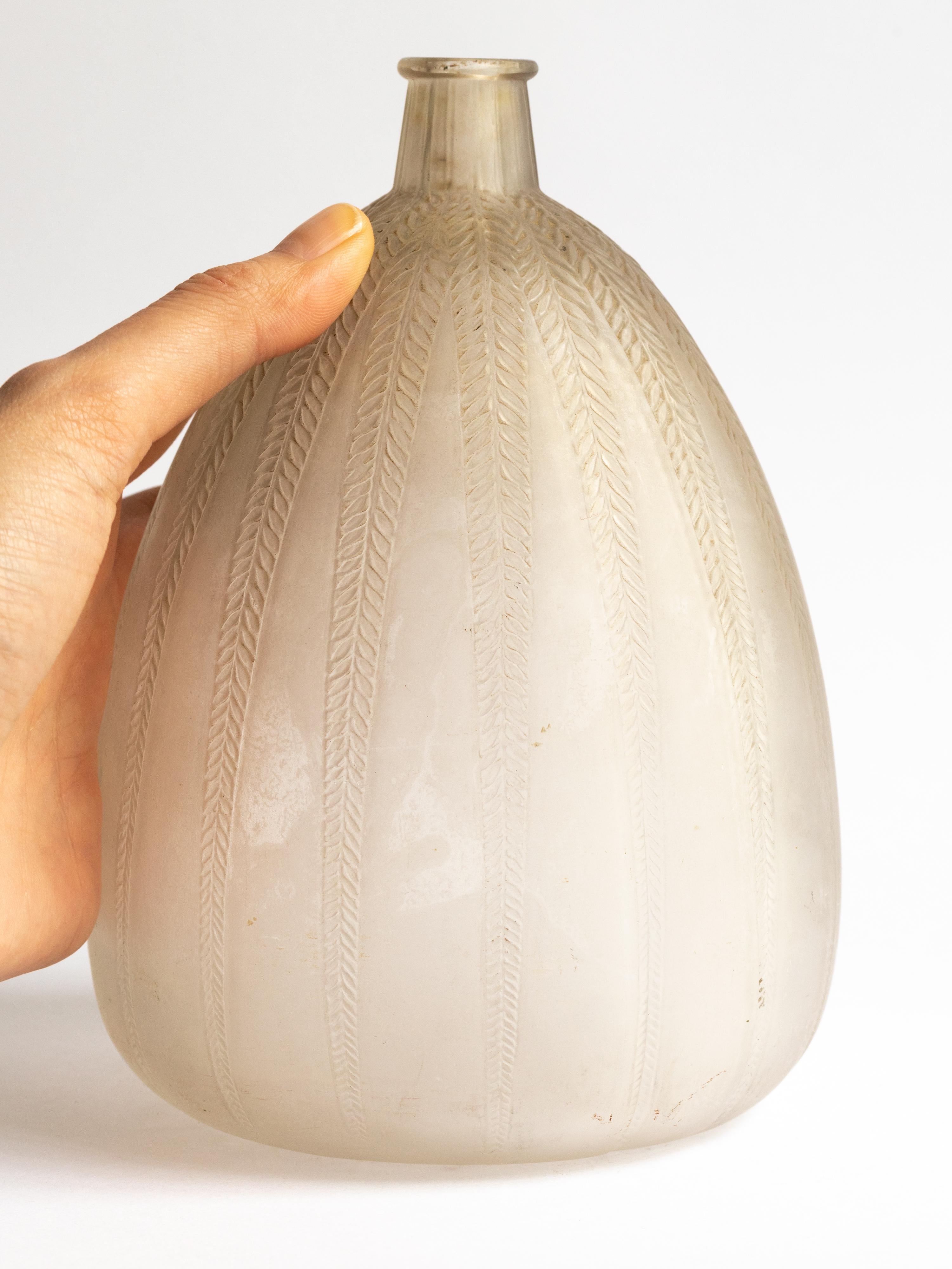Francese Vaso Mimosa di René Lalique, 1921 in vendita