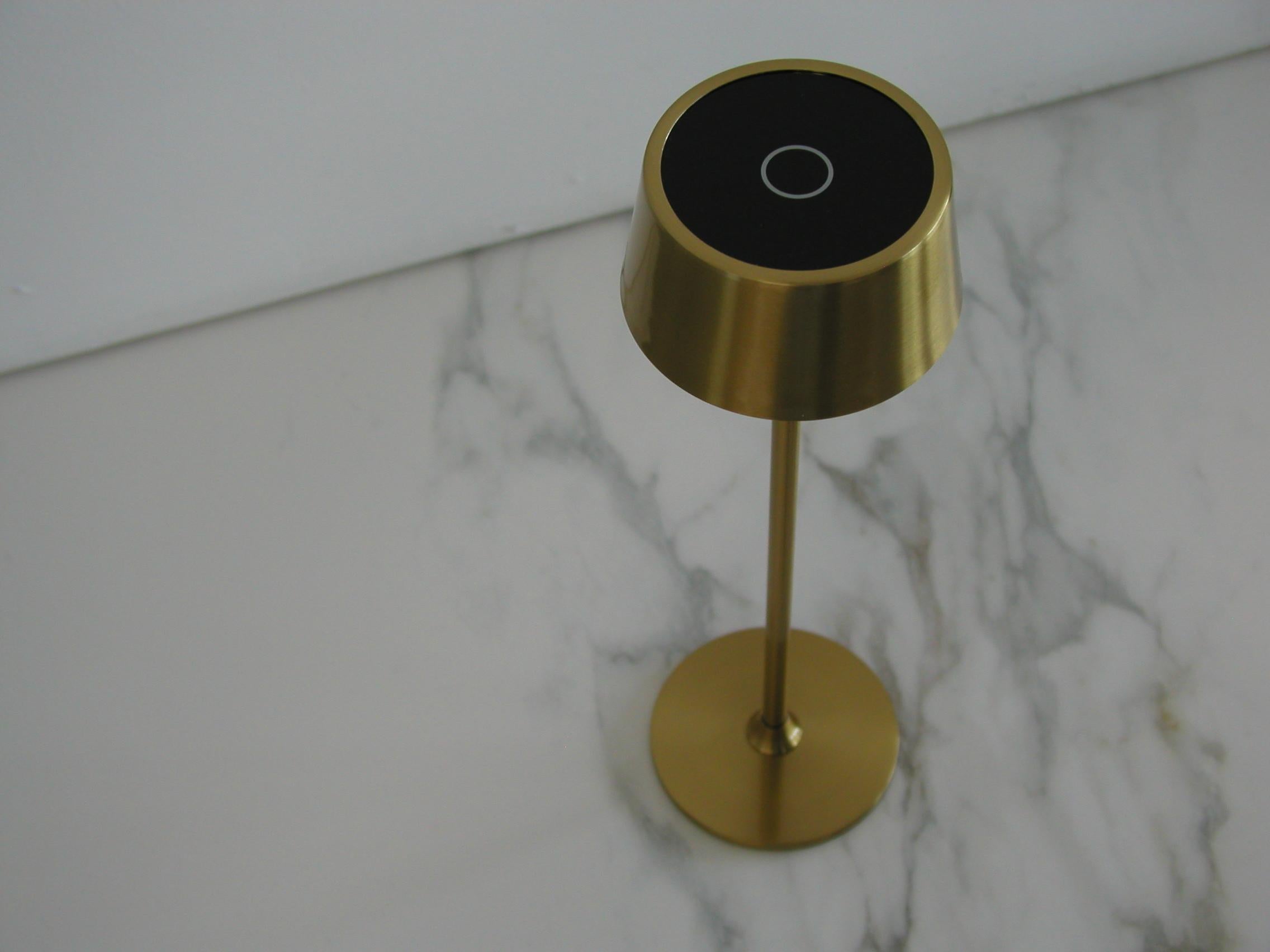 Inconnu Lampe rechargeable MINA, finition laiton - par 247lab en vente