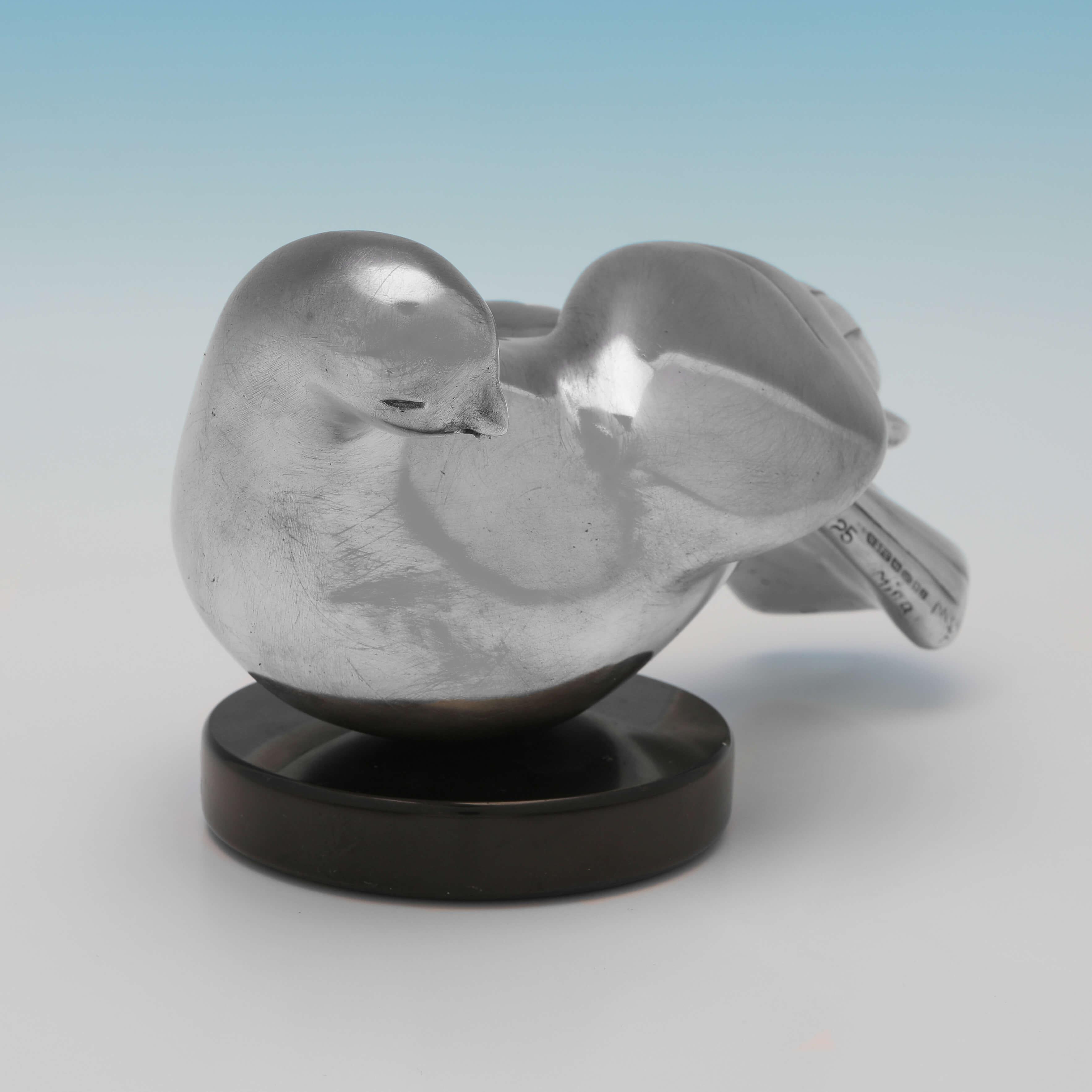 English Mina Sunar, Signed Limited Edition of 25 Dove Sculpture in Silver, London 1999 For Sale