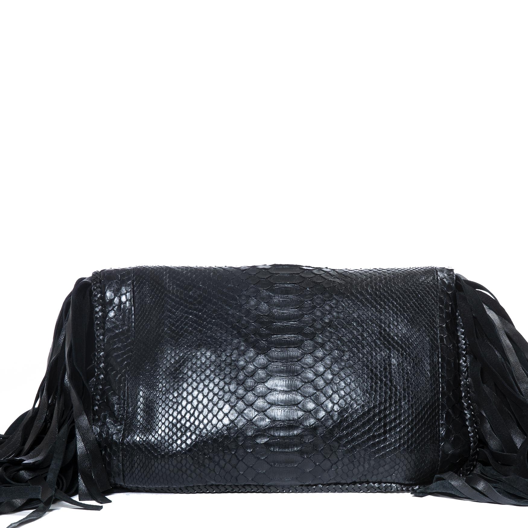 Mina Vatter Black Fringe Clutch In Excellent Condition For Sale In Antwerp, BE