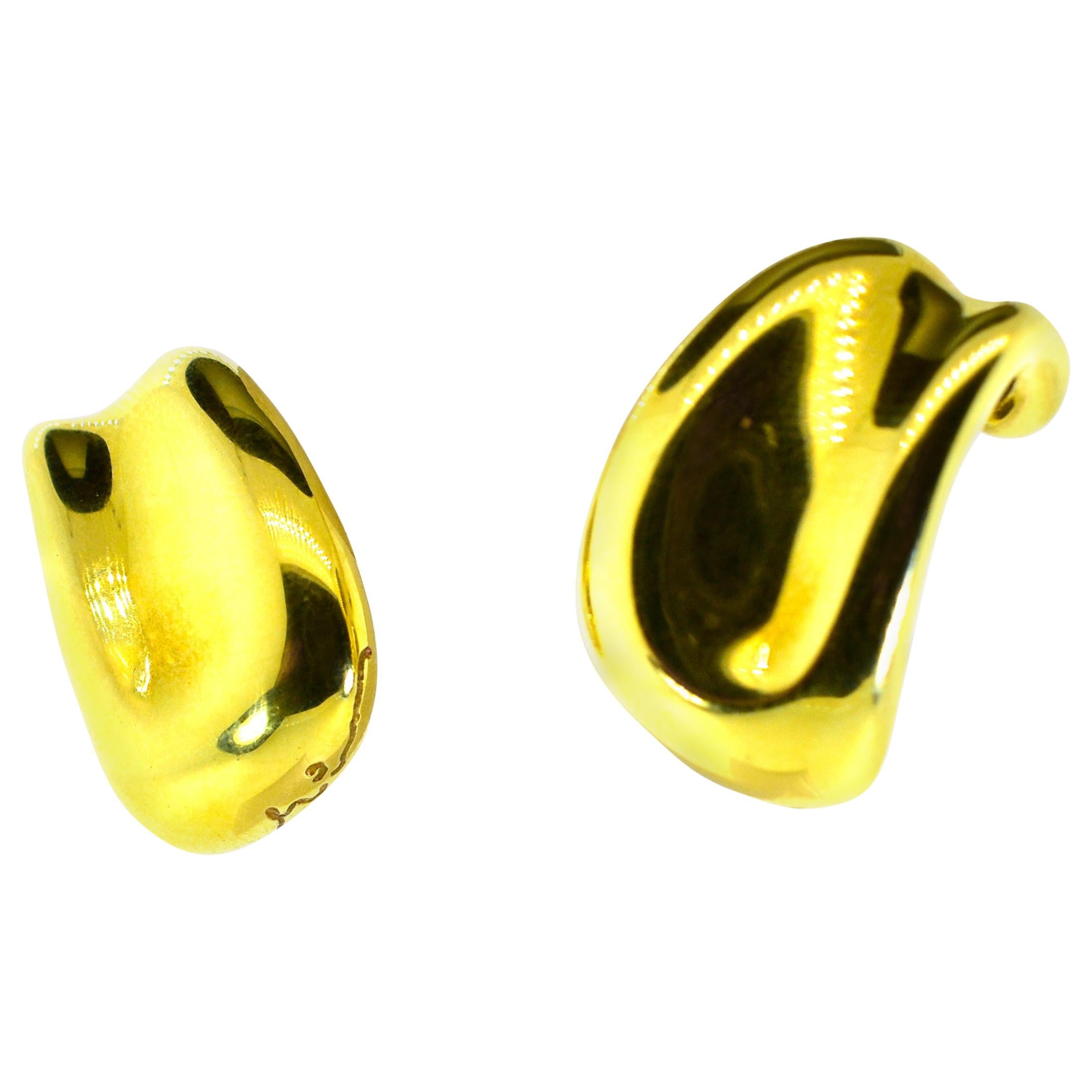 Minas 18 Karat Gold Earrings For Sale