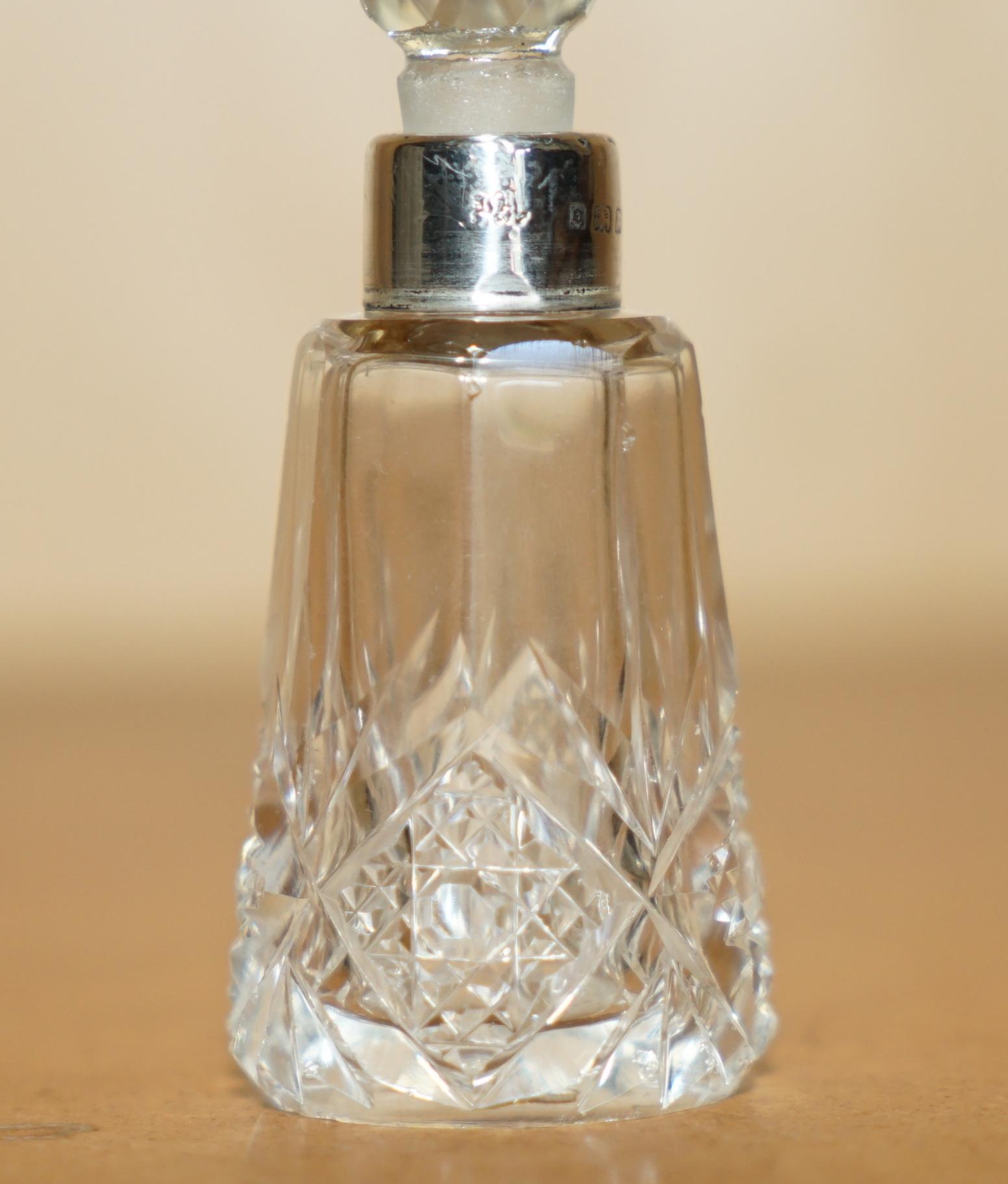 MINATURA 1929 FRASCO ANTIGUO PARA PERFUME VIDRIO CORTADO CRISTAL ESTERLiNG PLATA Hecho a mano en venta