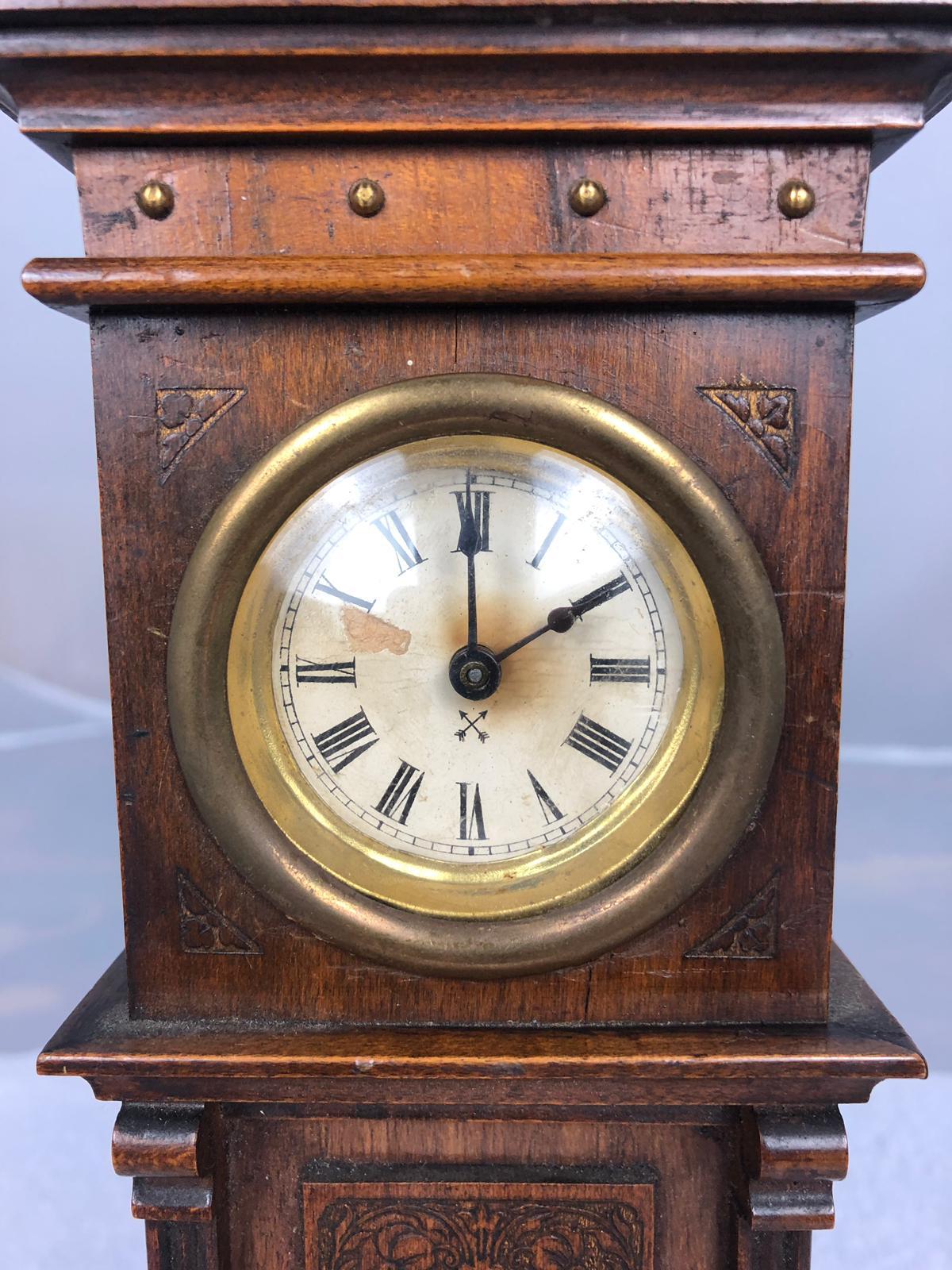 minature clocks