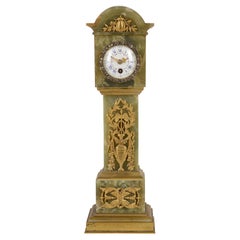Pendule de table/horloge de cheminée en onyx et bronze doré de la fin du XIXe siècle