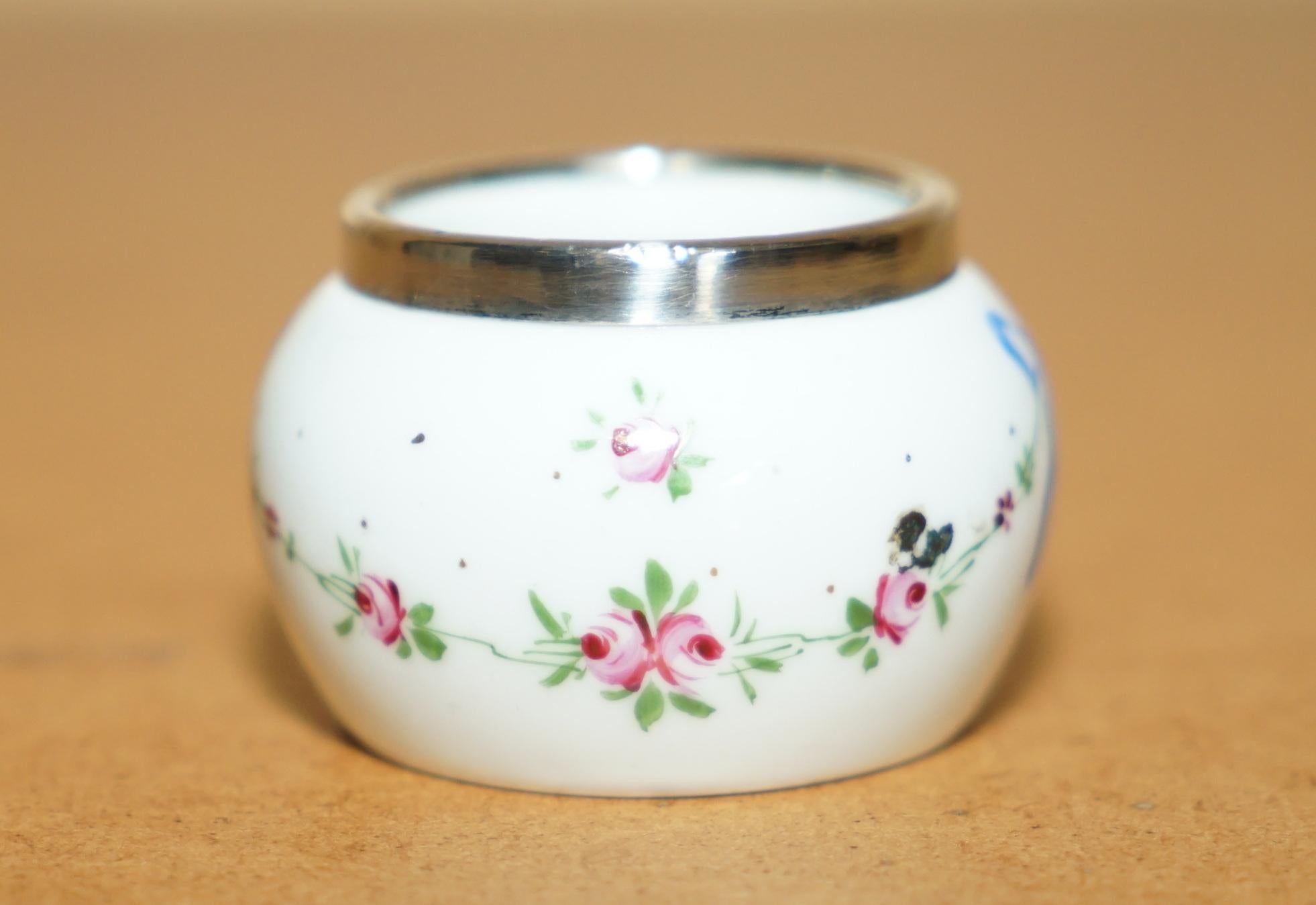Art déco MINATURE ROBERT PRINGLE PRINKET ANTIQUE PORCELAIN TRINKET WiTH STERLING SILVER TRIM en vente