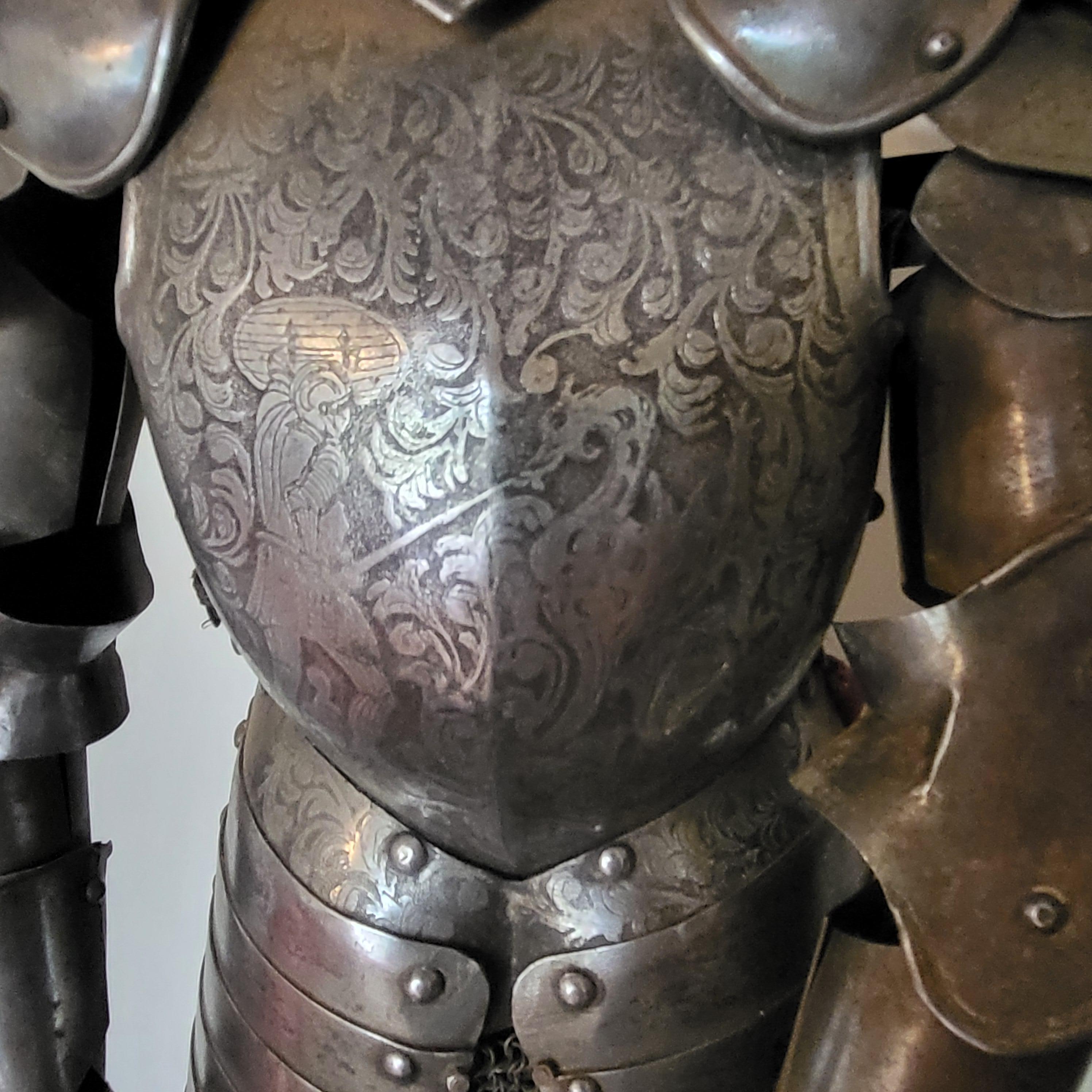 Hutton-Clarke Antiques proudly presents a rare and unique miniature suit of medieval armour, likely originating from Italy or Spain and dating back to the mid to late 19th century. Standing at 74 centimetres, this exquisite piece captures the