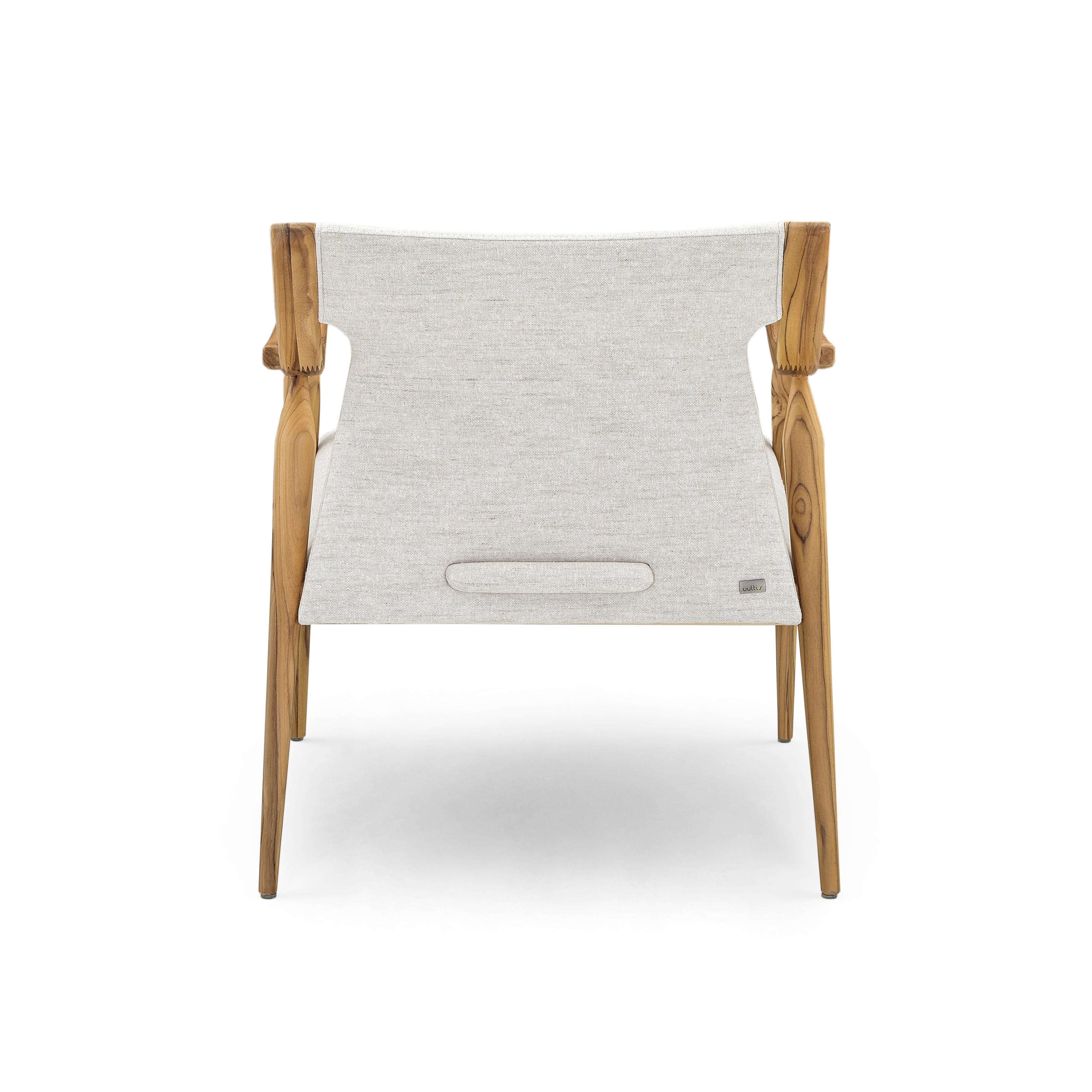 A teak wood Mince armchair designed by Larissa Batista for Uultis, featuring a light beige Faded White Plain Weave fabric and a firm comfort level. *Please check availability prior to purchase*.

The Mince armchair blends modern lines with the
