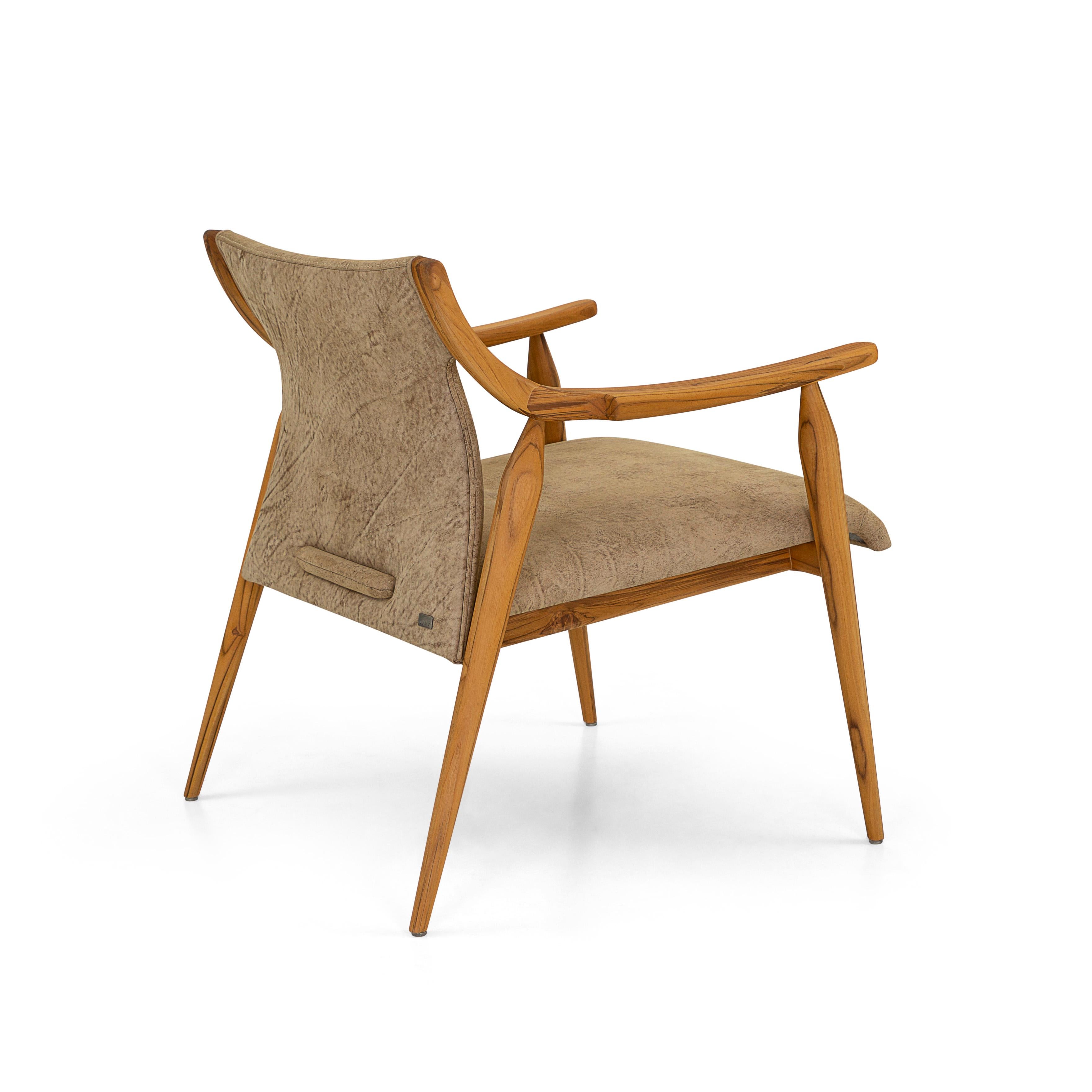 Brazilian Mince Armchair Featuring Curved Arms, Spindle Legs in Teak Wood Finish & Leather For Sale
