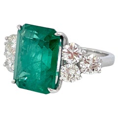Mind Blowing 7ct Natural Emerald Diamond Cocktail Ring 18ct Gold with Valuation