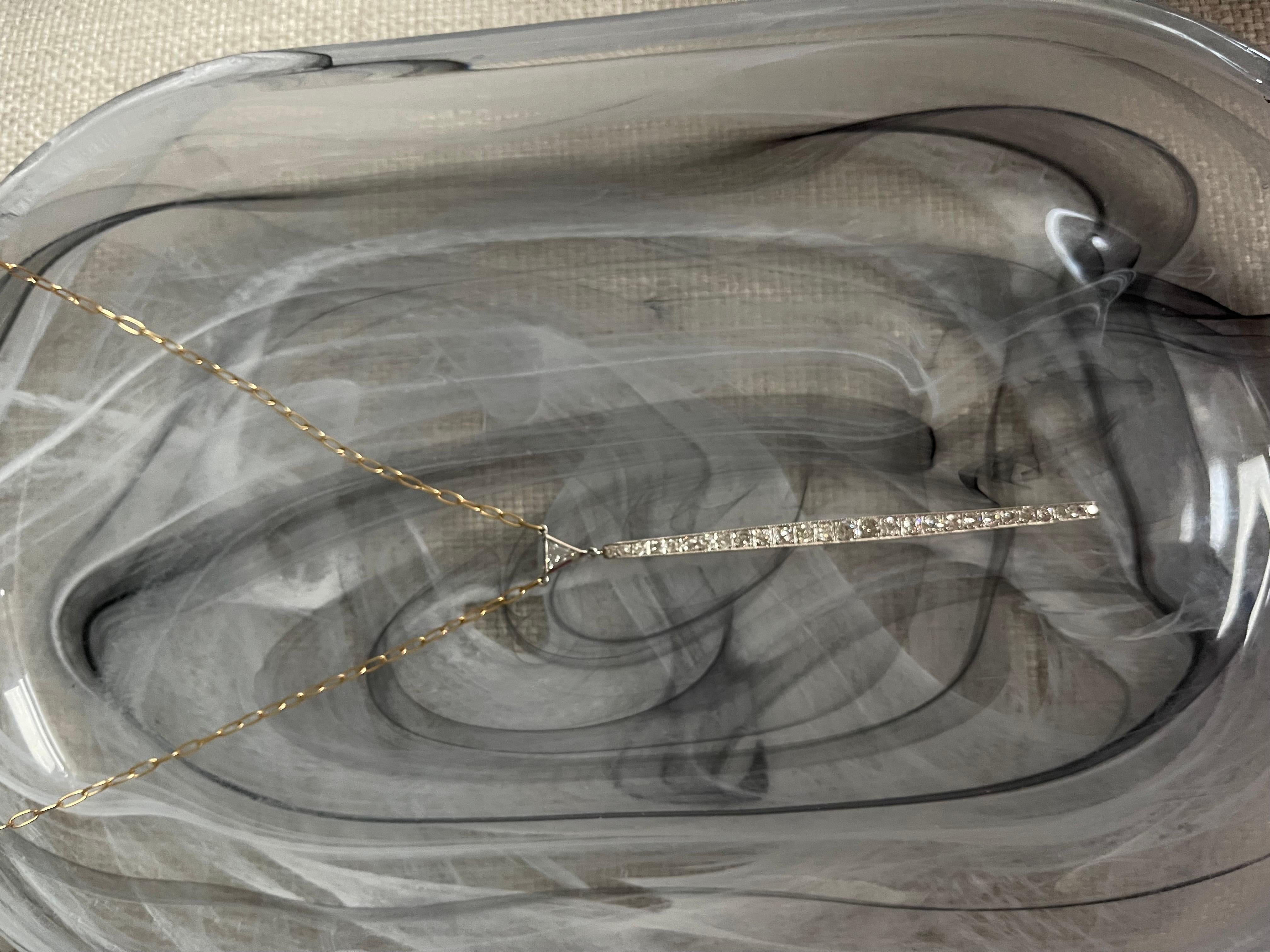 Mindi Mond Art Deco Platin Gold Trillion & alte europäische Bar Lange Halskette  (Trillionschliff) im Angebot