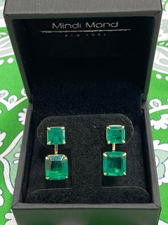 Incredible  9.13 Carat Colombian Emerald Detachable 18k Gold Earrings